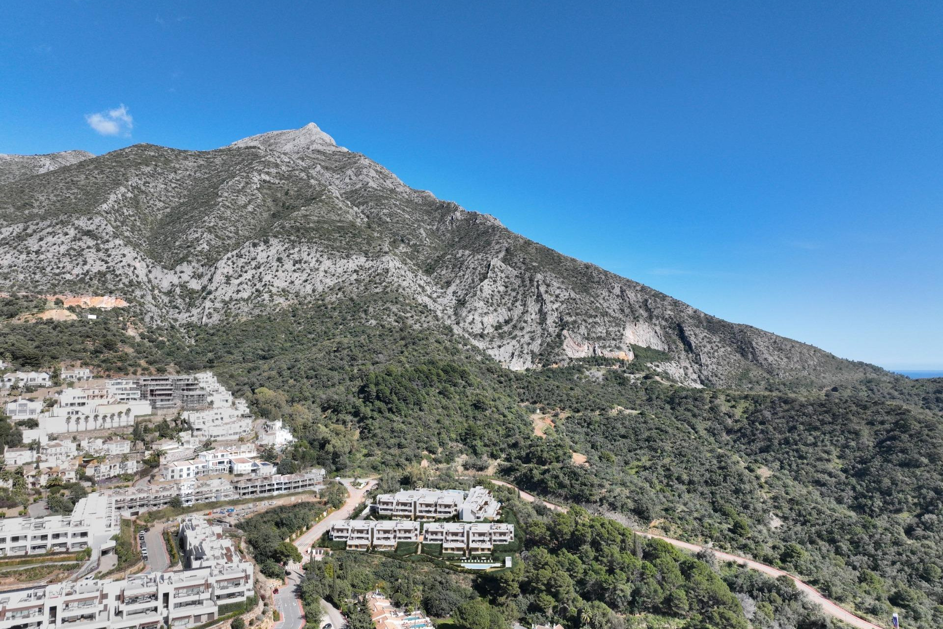 Obra nueva - Apartamento / piso - Istán - Urbaniz. Cerros del Lago