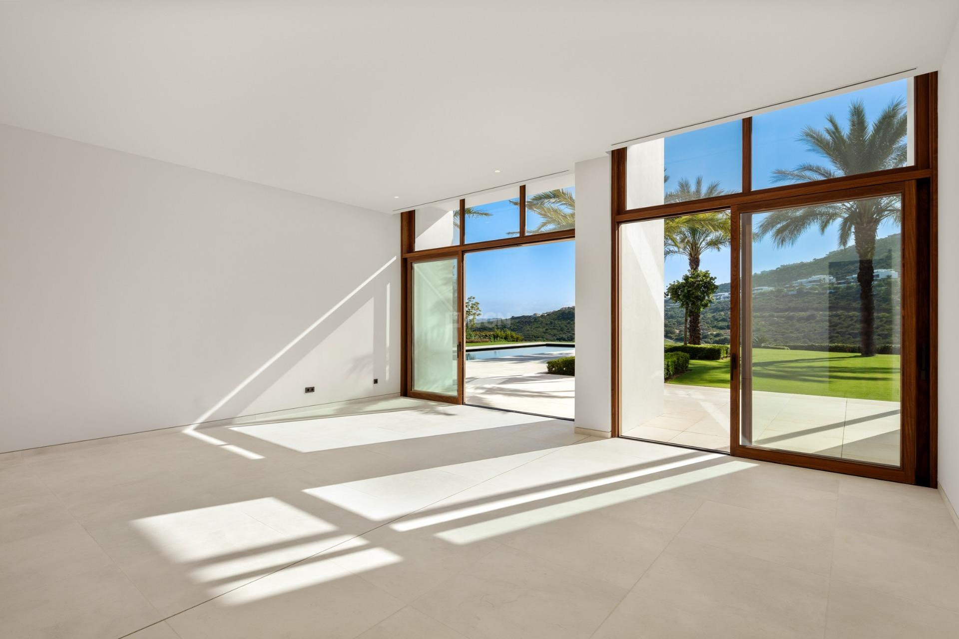 Obra nueva - Villa - Casares - Pedregales