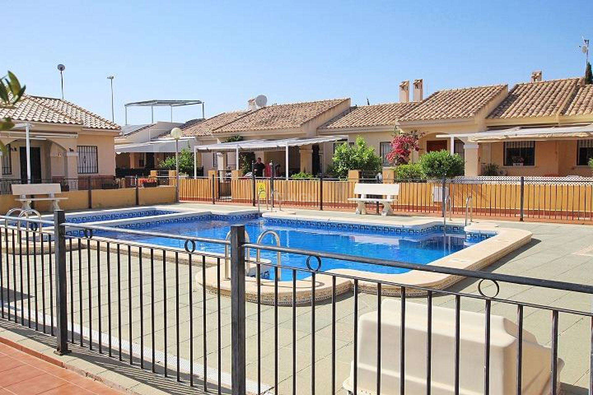 Odsprzedaż - Bungalow - Guardamar del Segura - 03140