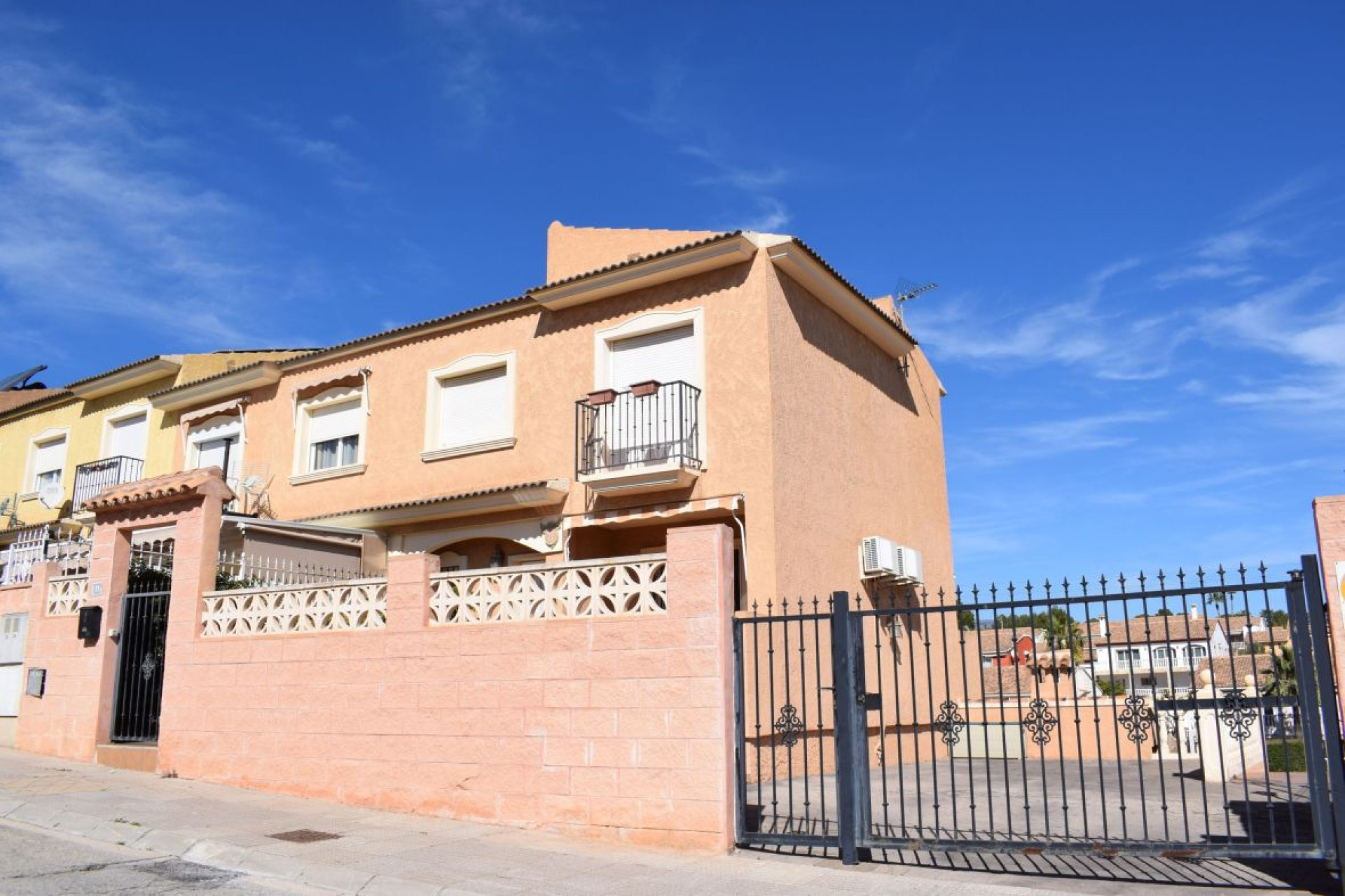 Odsprzedaż - Bungalow - La Nucía - Costa Blanca