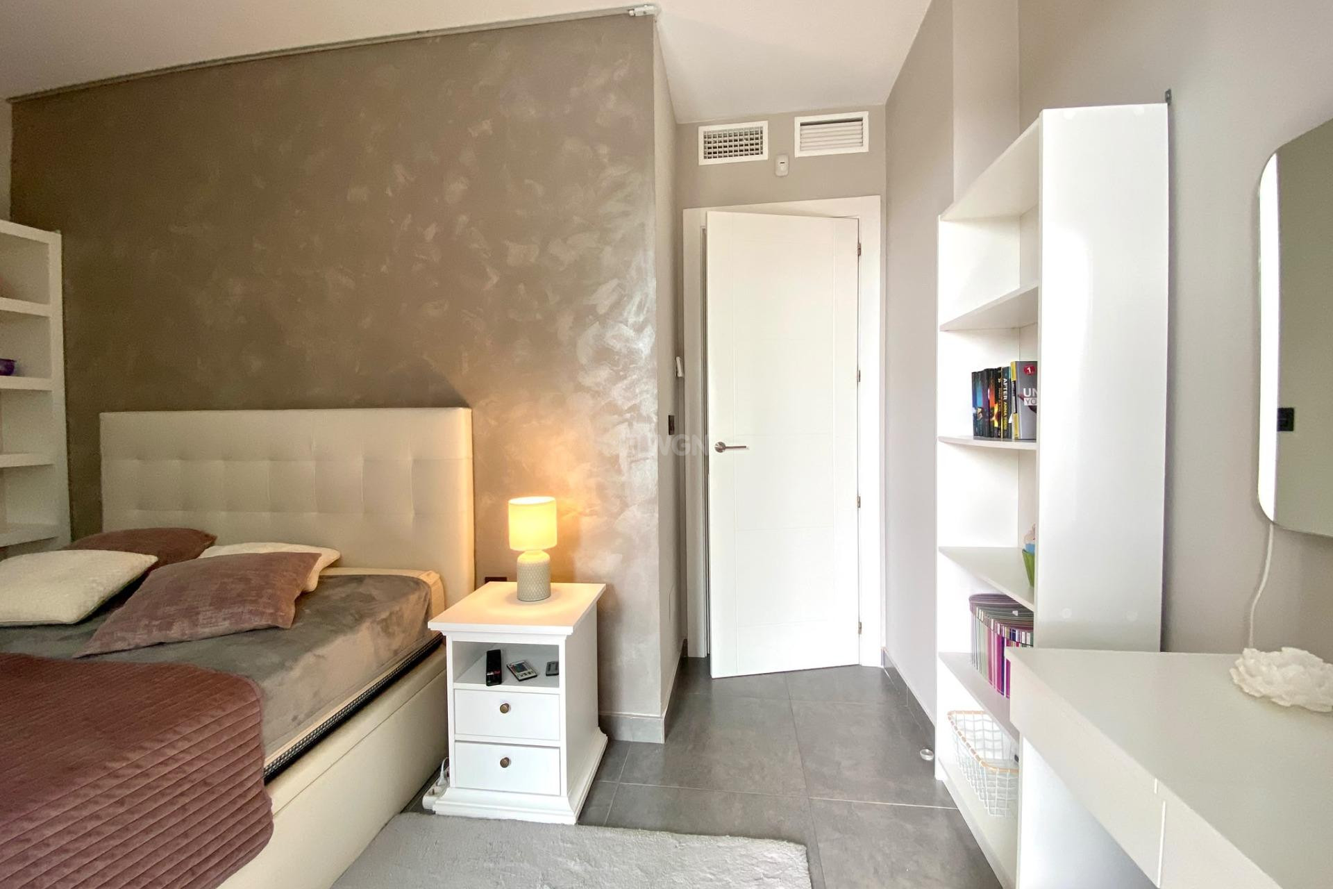 Odsprzedaż - Bungalow - Orihuela Costa - Las Ramblas