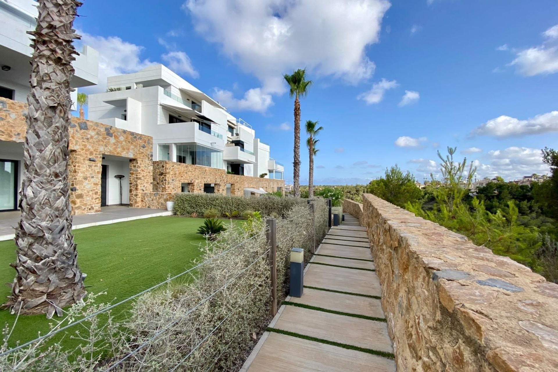 Odsprzedaż - Bungalow - Orihuela Costa - Las Ramblas