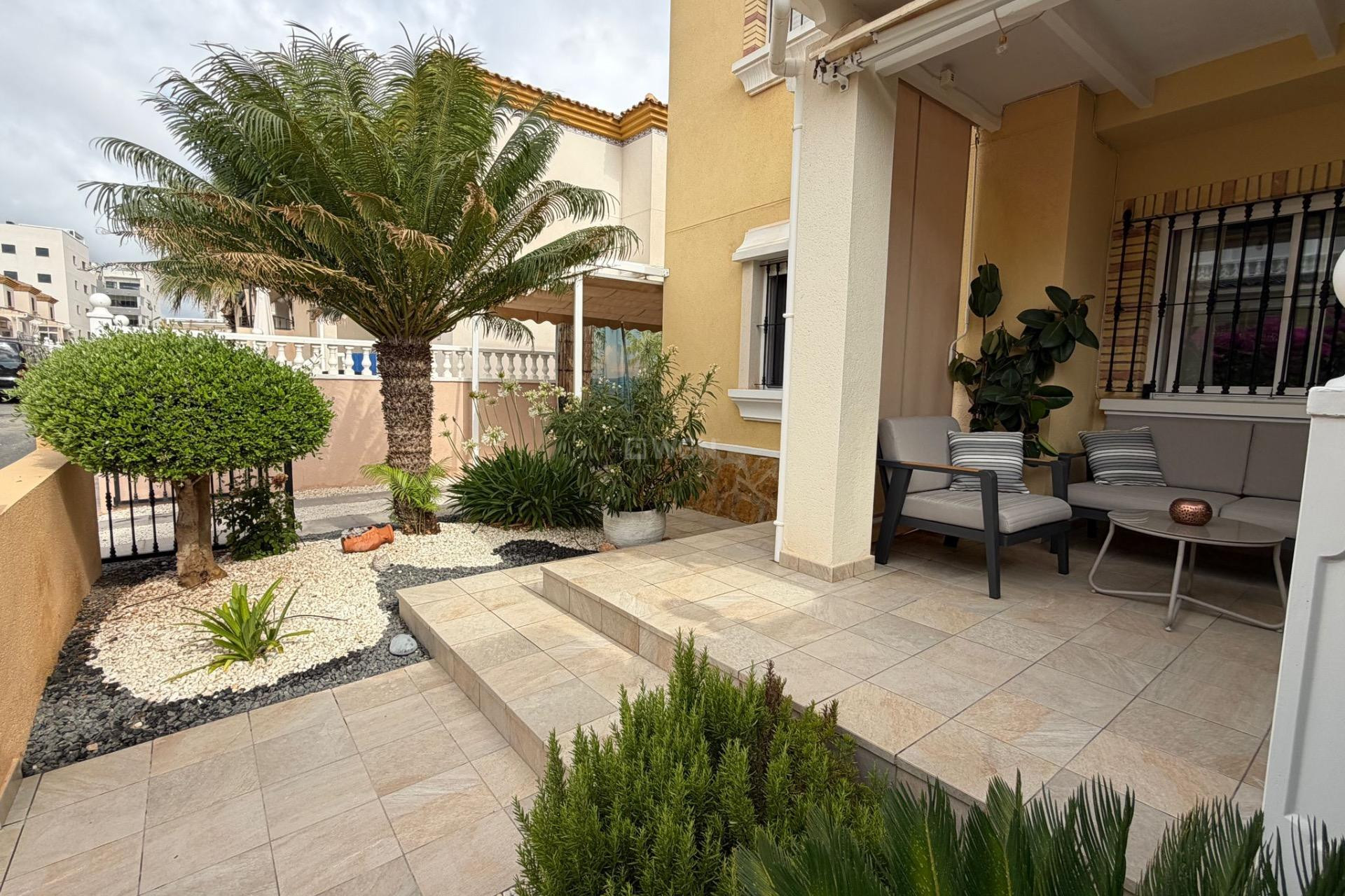 Odsprzedaż - Bungalow - Orihuela Costa - Los Dolses
