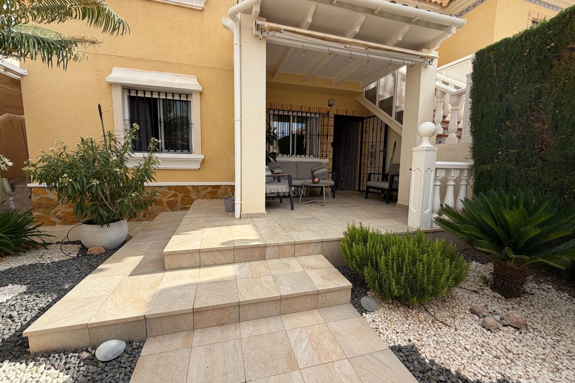 Odsprzedaż - Bungalow - Orihuela Costa - Los Dolses