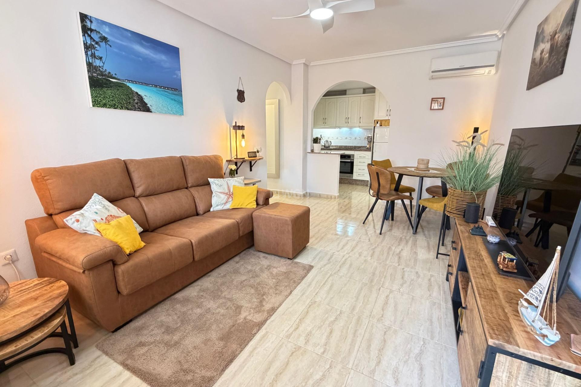 Odsprzedaż - Bungalow - Orihuela Costa - Los Dolses
