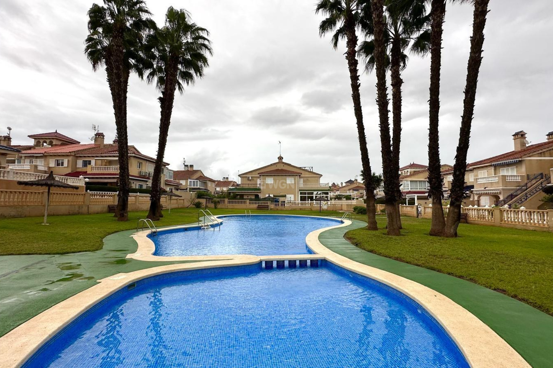 Odsprzedaż - Bungalow - Orihuela Costa - Playa Flamenca Norte