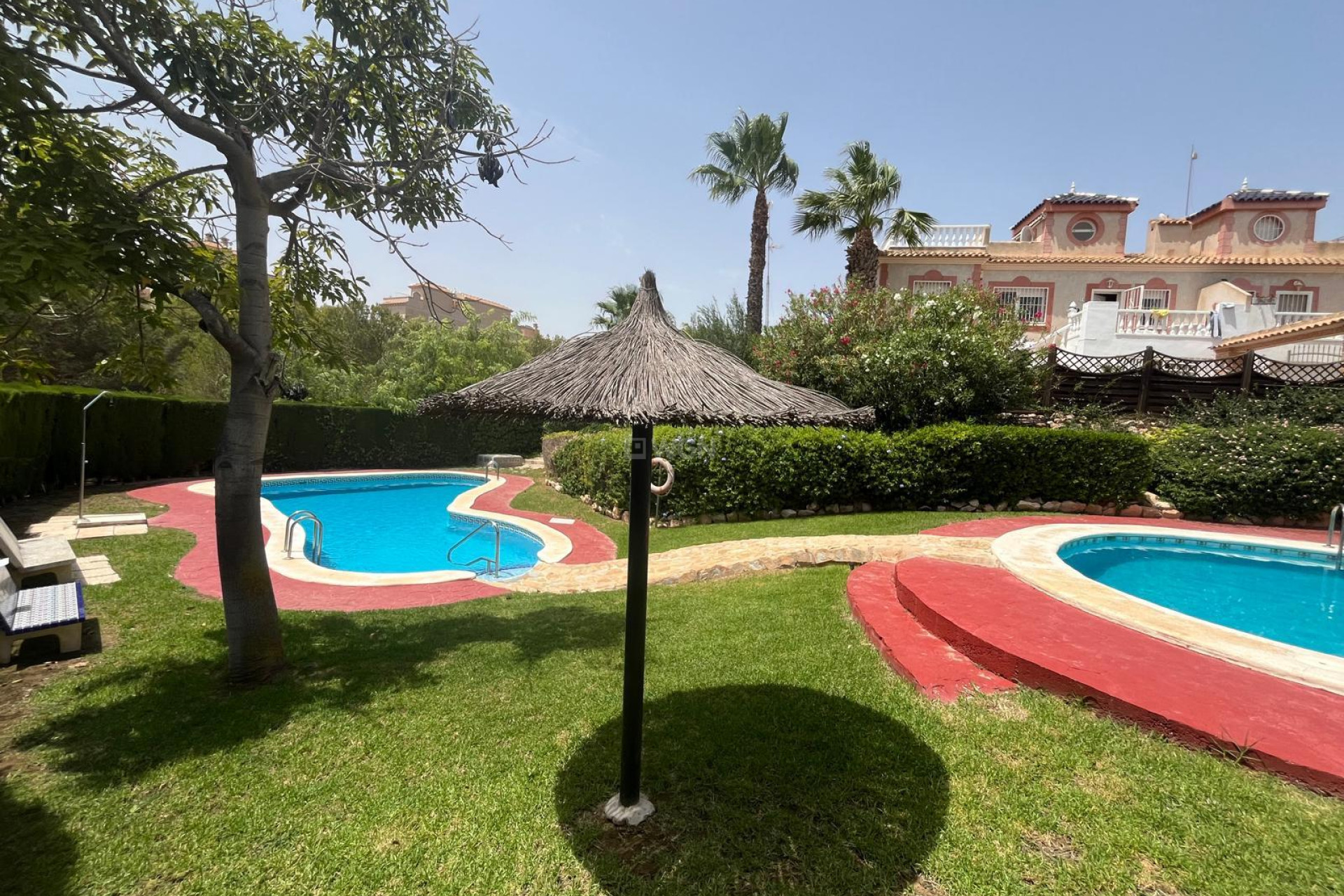 Odsprzedaż - Bungalow - Orihuela Costa - Punta Prima