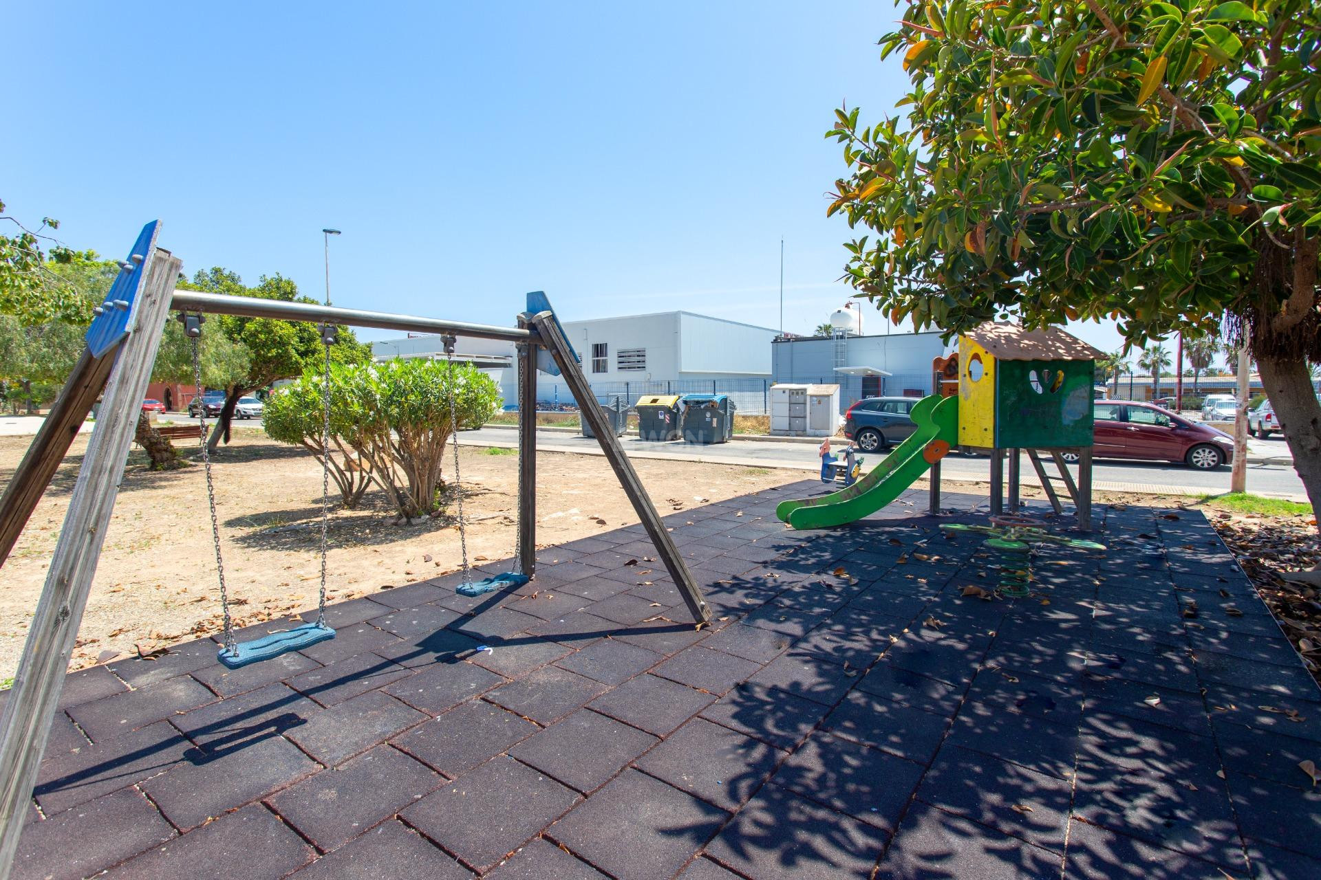 Odsprzedaż - Bungalow - Orihuela Costa - Punta Prima