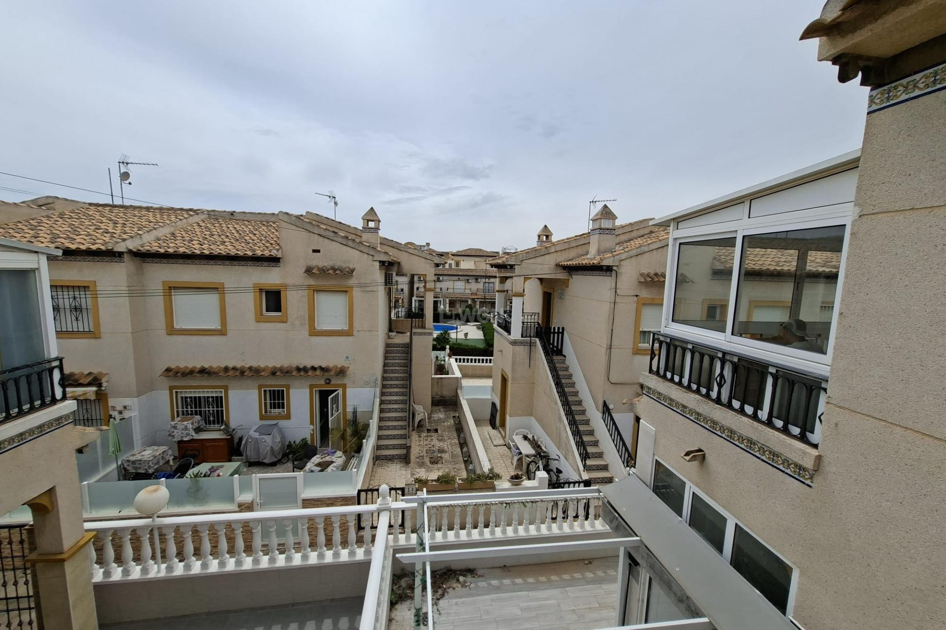 Odsprzedaż - Bungalow - Orihuela Costa - Punta Prima