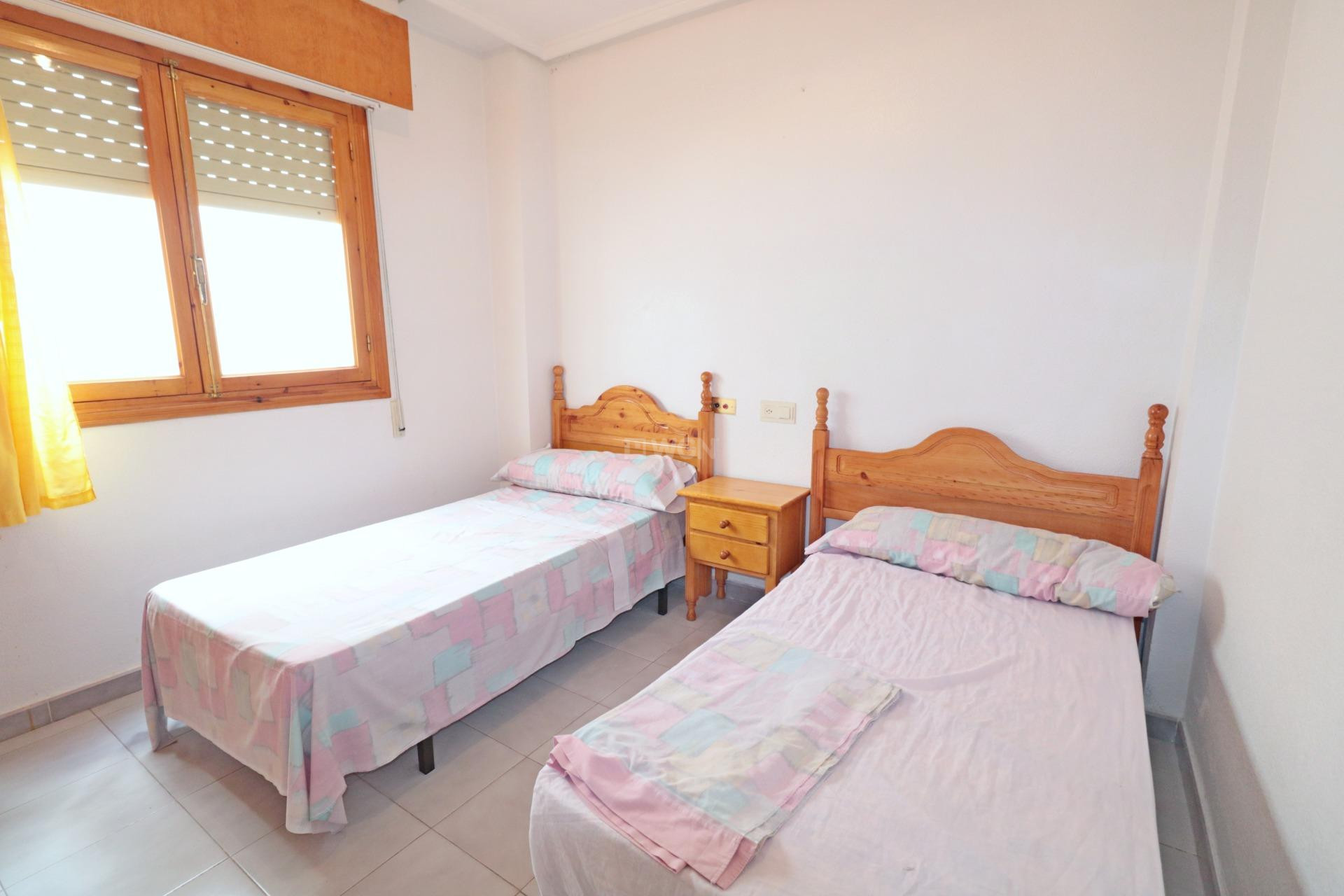 Odsprzedaż - Bungalow - Torrevieja - Acequion