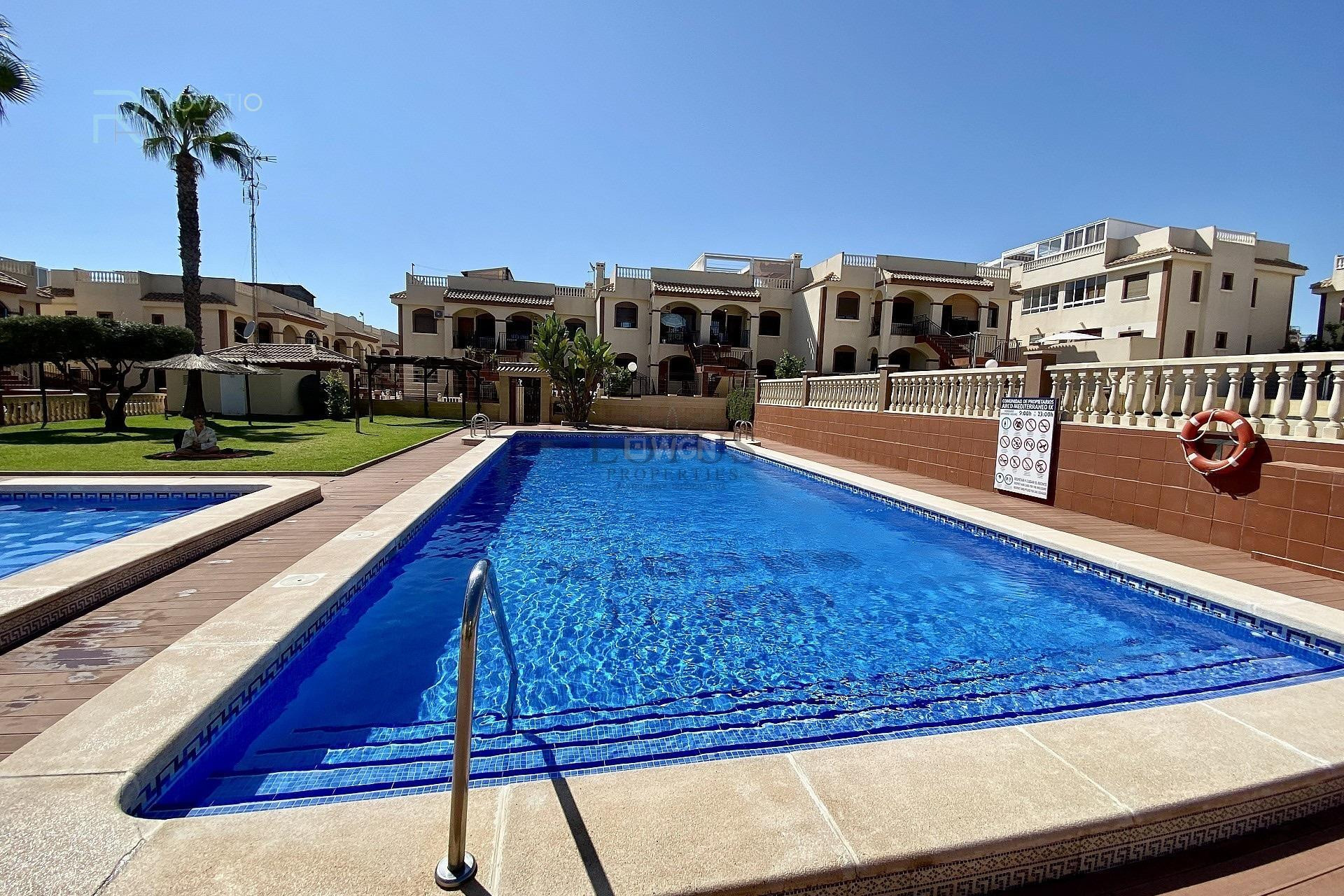 Odsprzedaż - Bungalow - Torrevieja - Aguas Nuevas 1