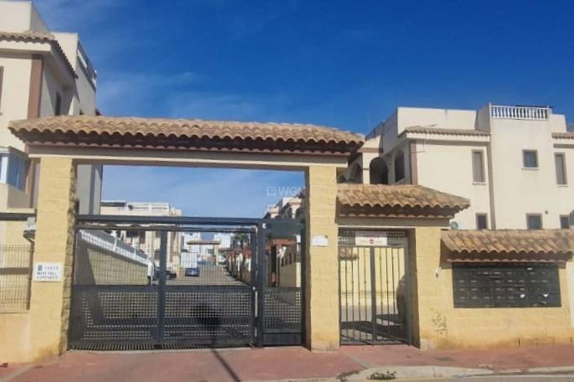 Odsprzedaż - Bungalow - Torrevieja - Aguas Nuevas 1