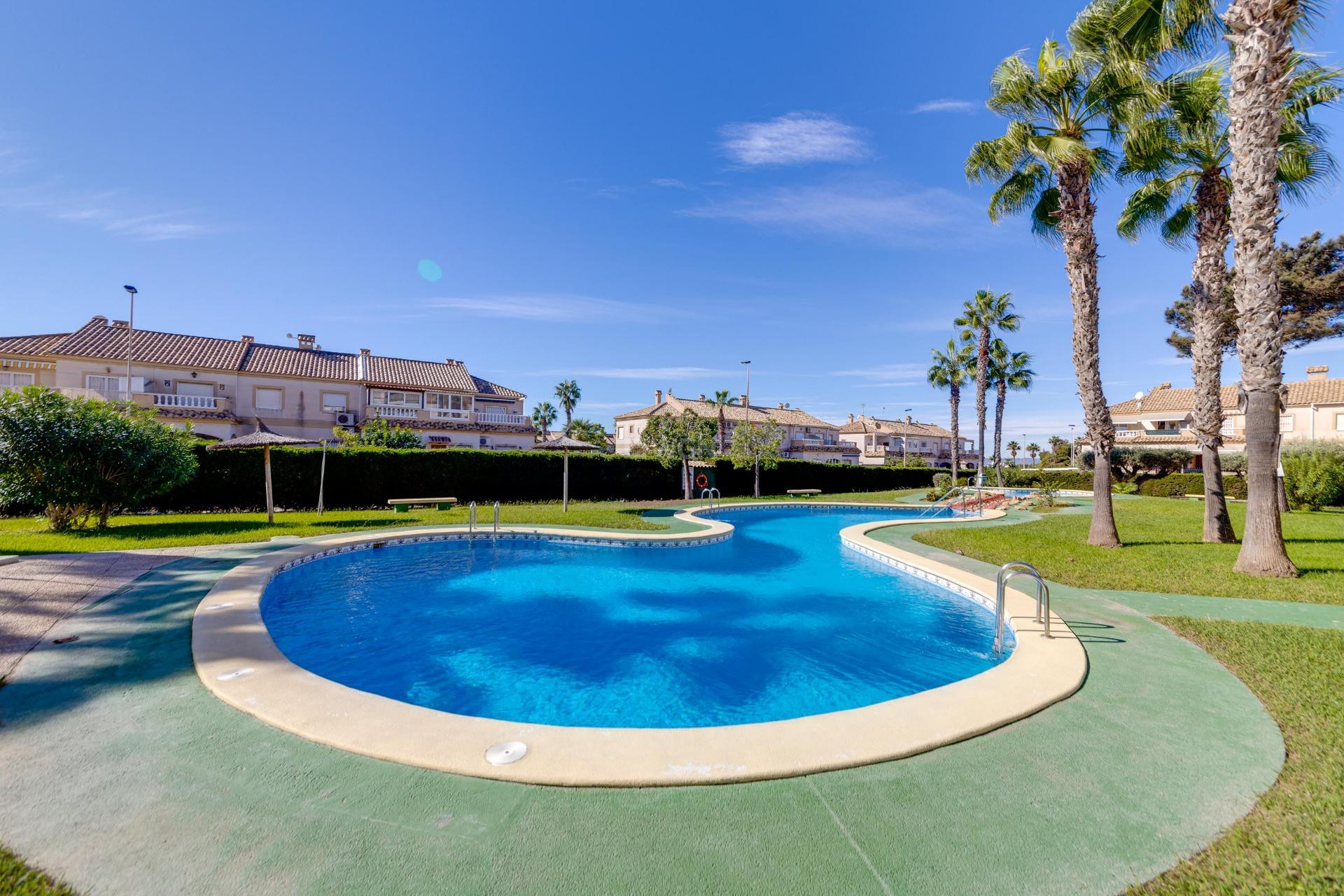 Odsprzedaż - Bungalow - Torrevieja - Aguas Nuevas 2