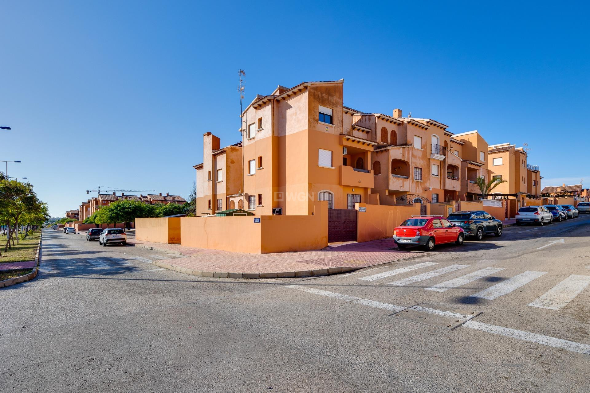 Odsprzedaż - Bungalow - Torrevieja - aguas nuevas