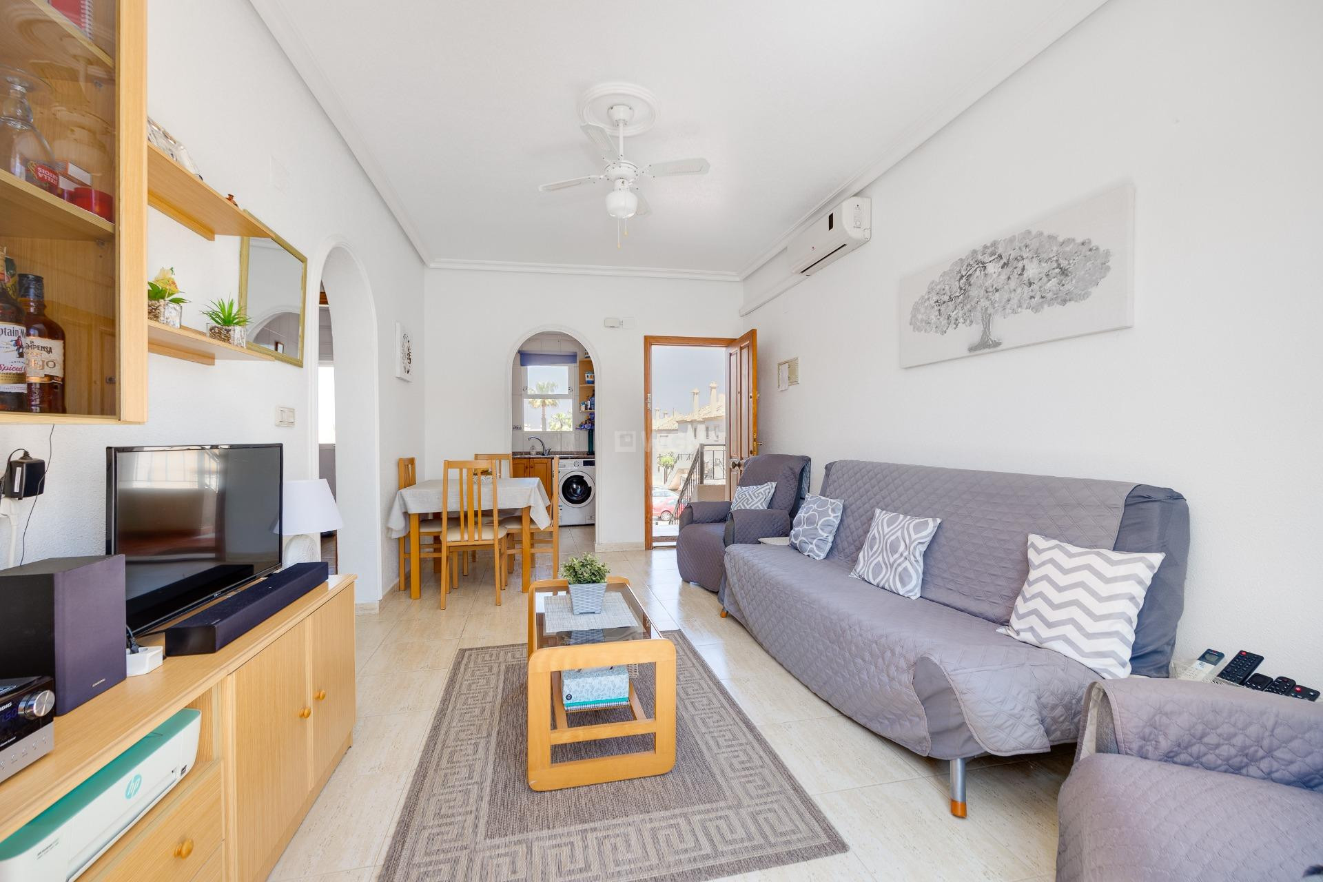 Odsprzedaż - Bungalow - Torrevieja - aguas nuevas