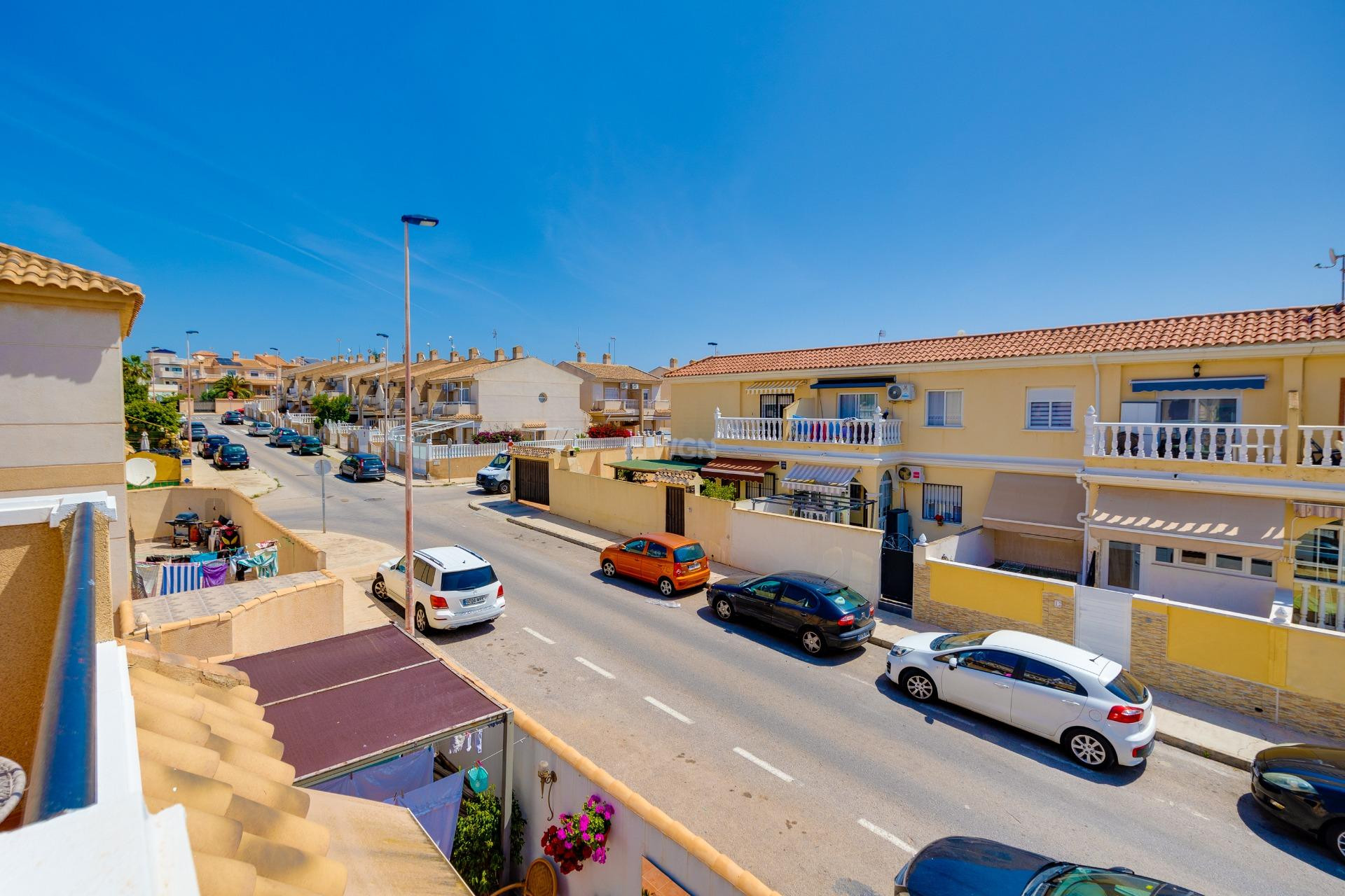 Odsprzedaż - Bungalow - Torrevieja - aguas nuevas