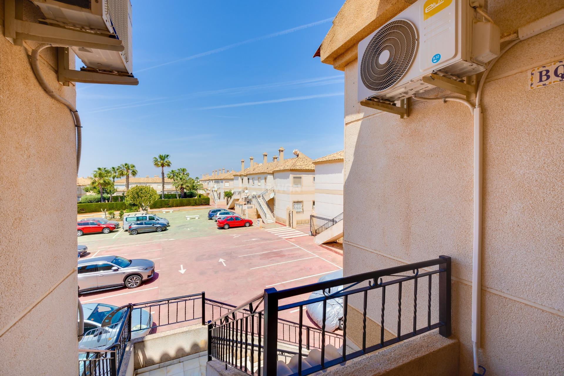Odsprzedaż - Bungalow - Torrevieja - aguas nuevas