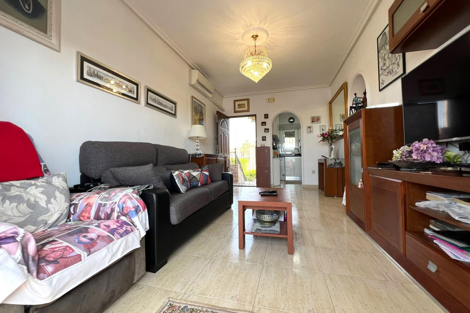 Odsprzedaż - Bungalow - Torrevieja - aguas nuevas