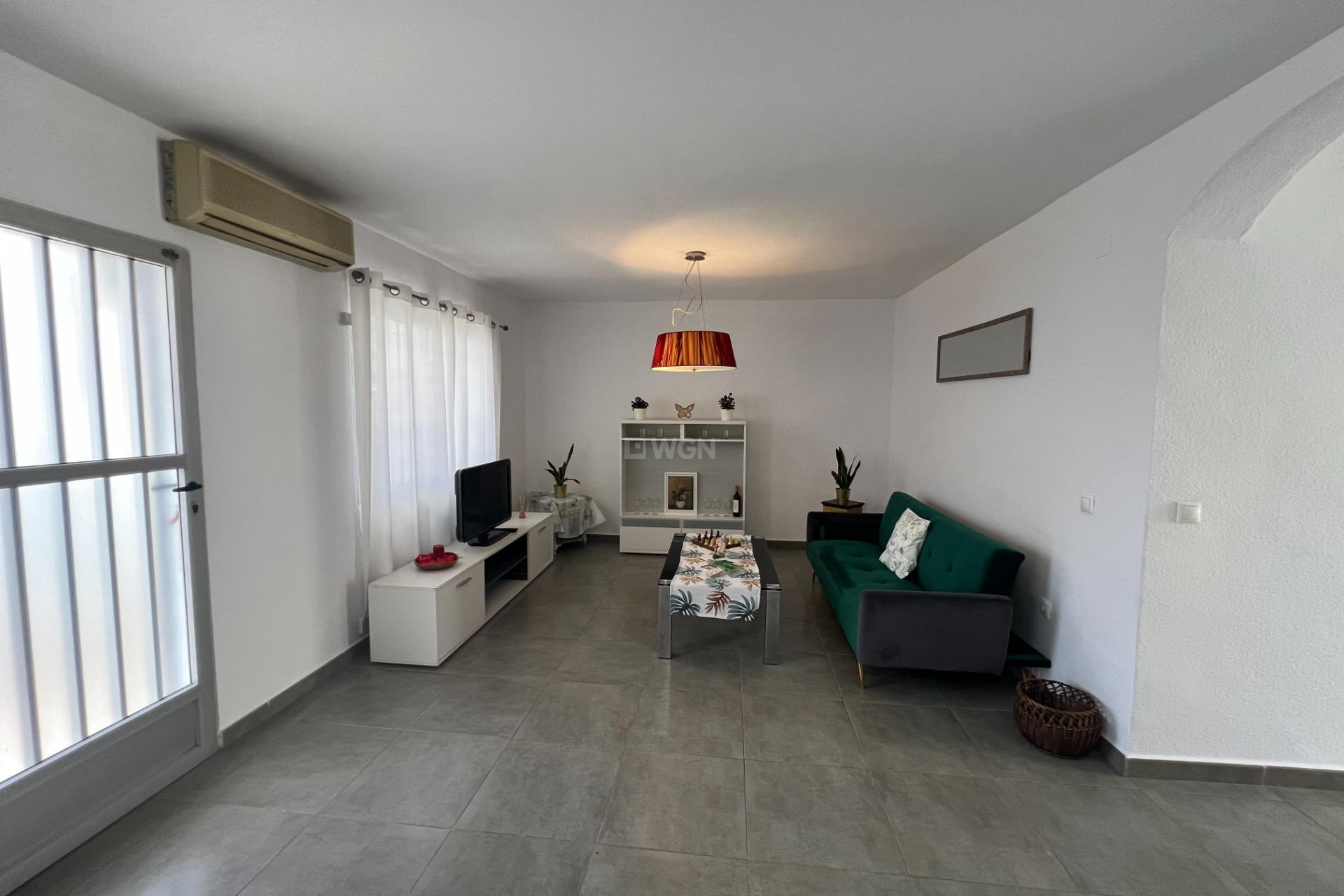 Odsprzedaż - Bungalow - Torrevieja - Calas Blanca