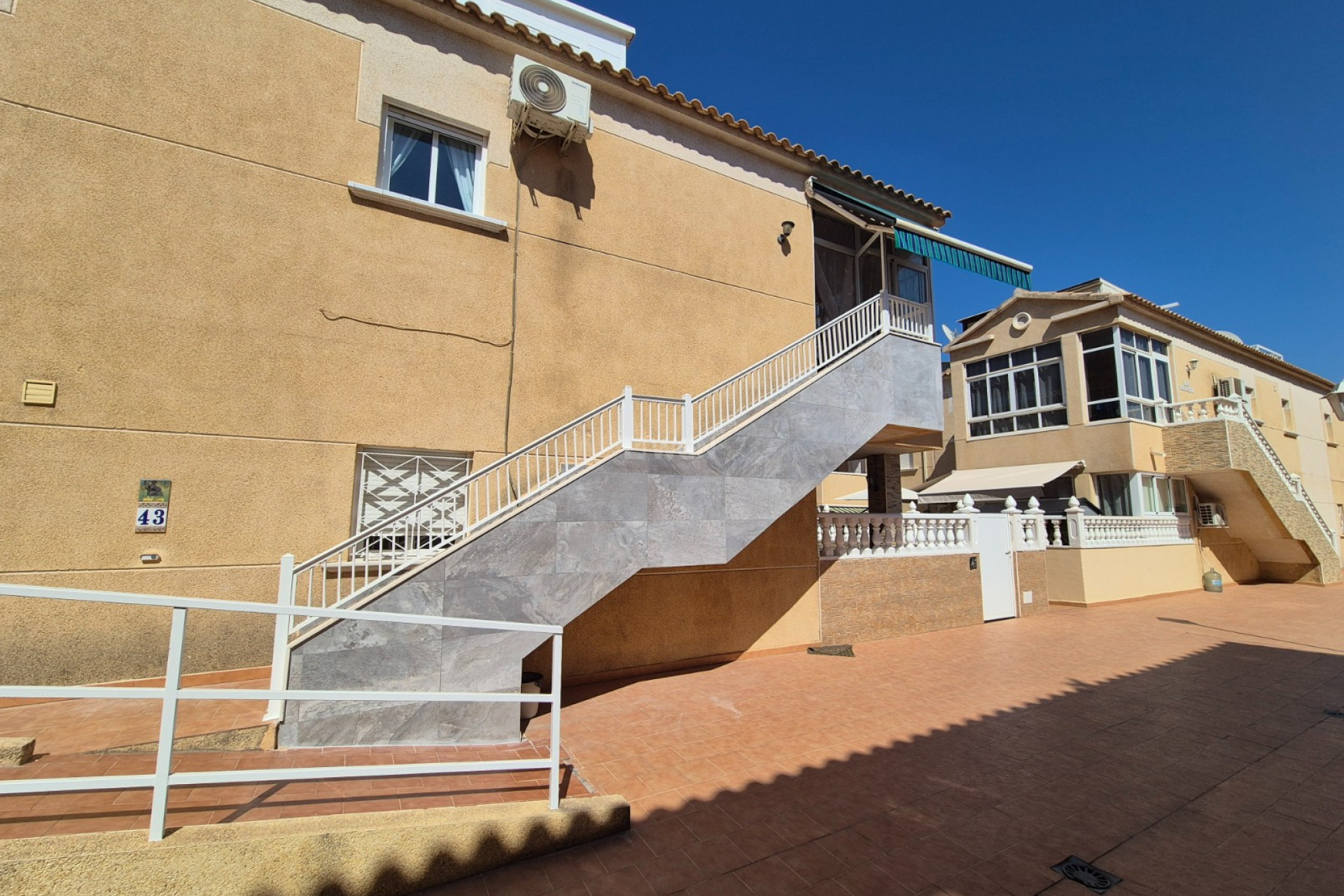 Odsprzedaż - Bungalow - Torrevieja - Costa Blanca