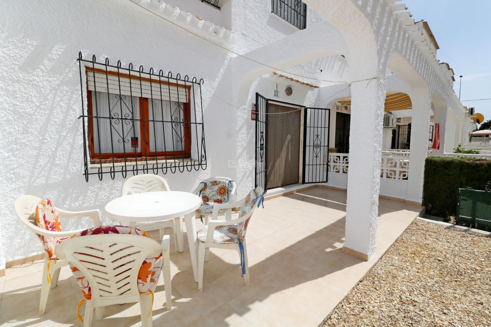 Odsprzedaż - Bungalow - Torrevieja - El Acequión - Los Náufragos