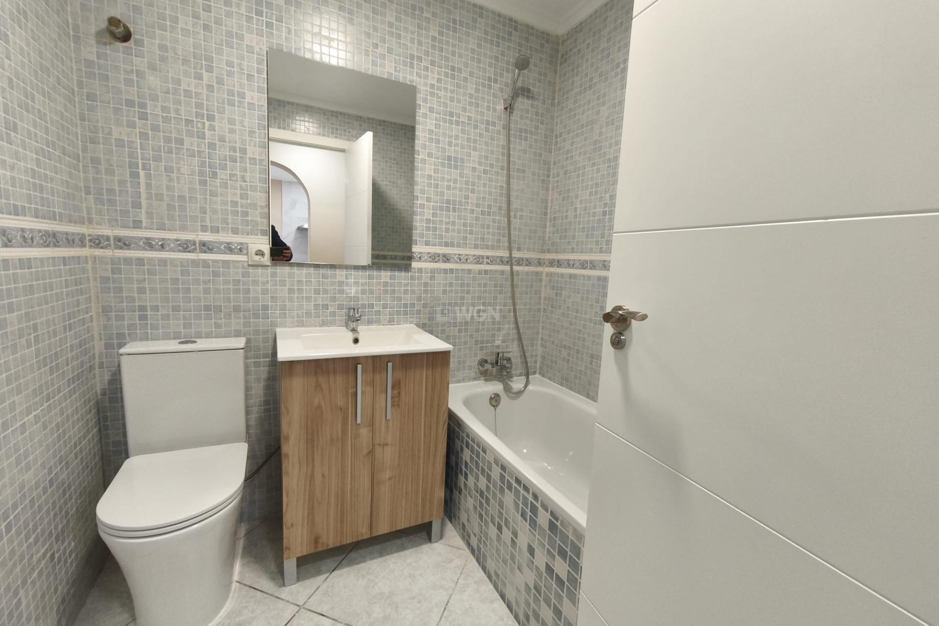 Odsprzedaż - Bungalow - Torrevieja - La Siesta - El Salado - Torreta