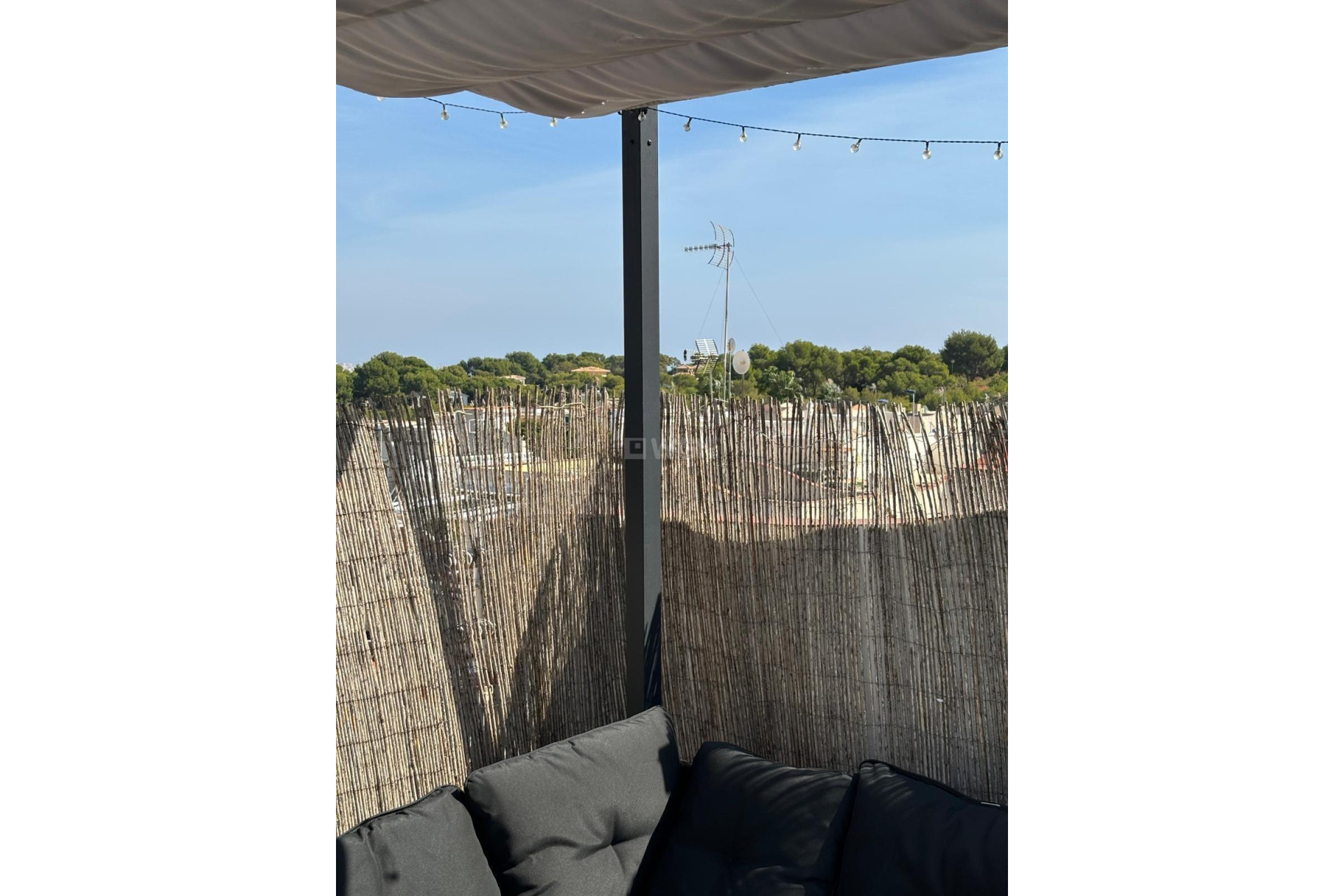 Odsprzedaż - Bungalow - Torrevieja - Los Balcones