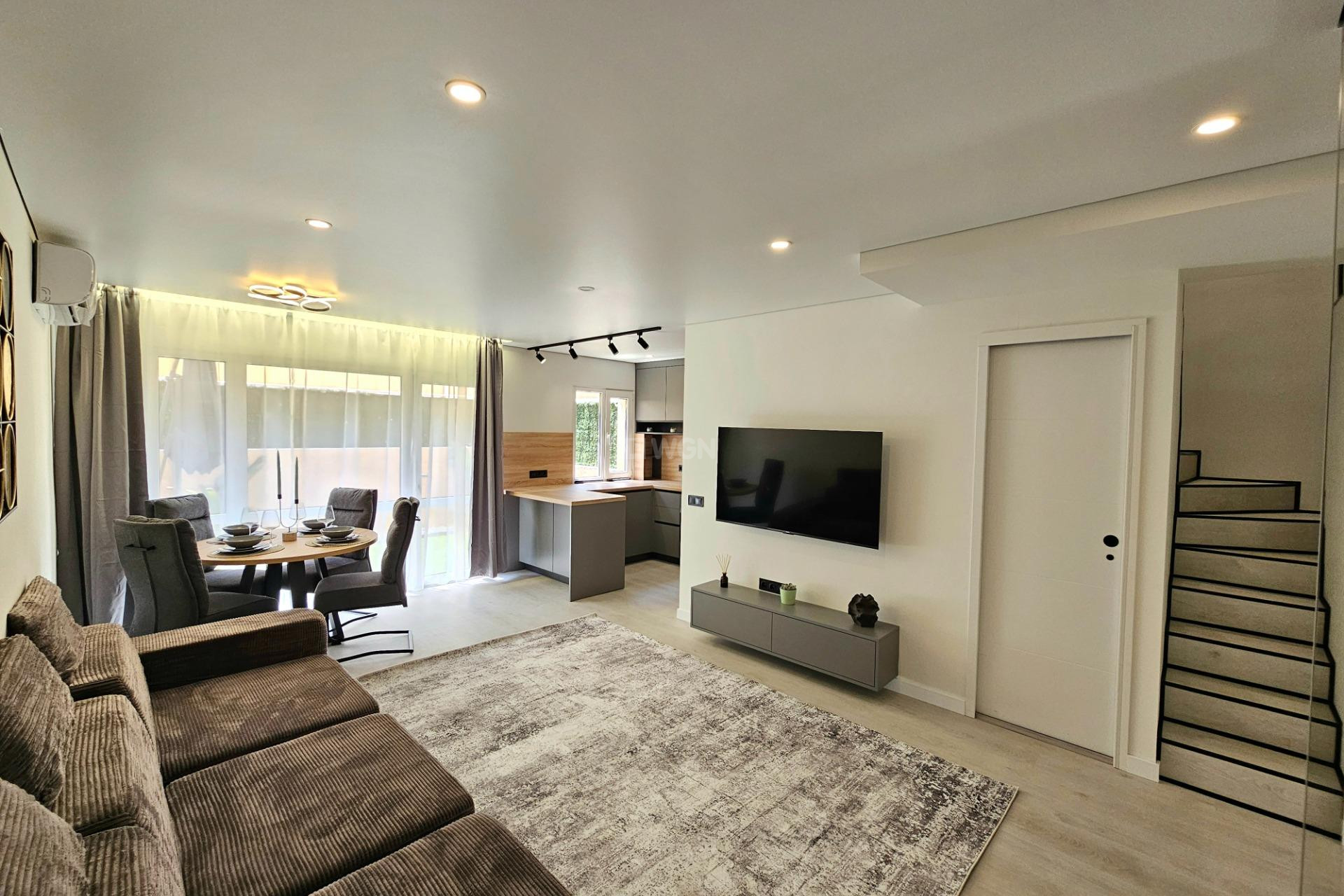 Odsprzedaż - Bungalow - Torrevieja - Los Europeos