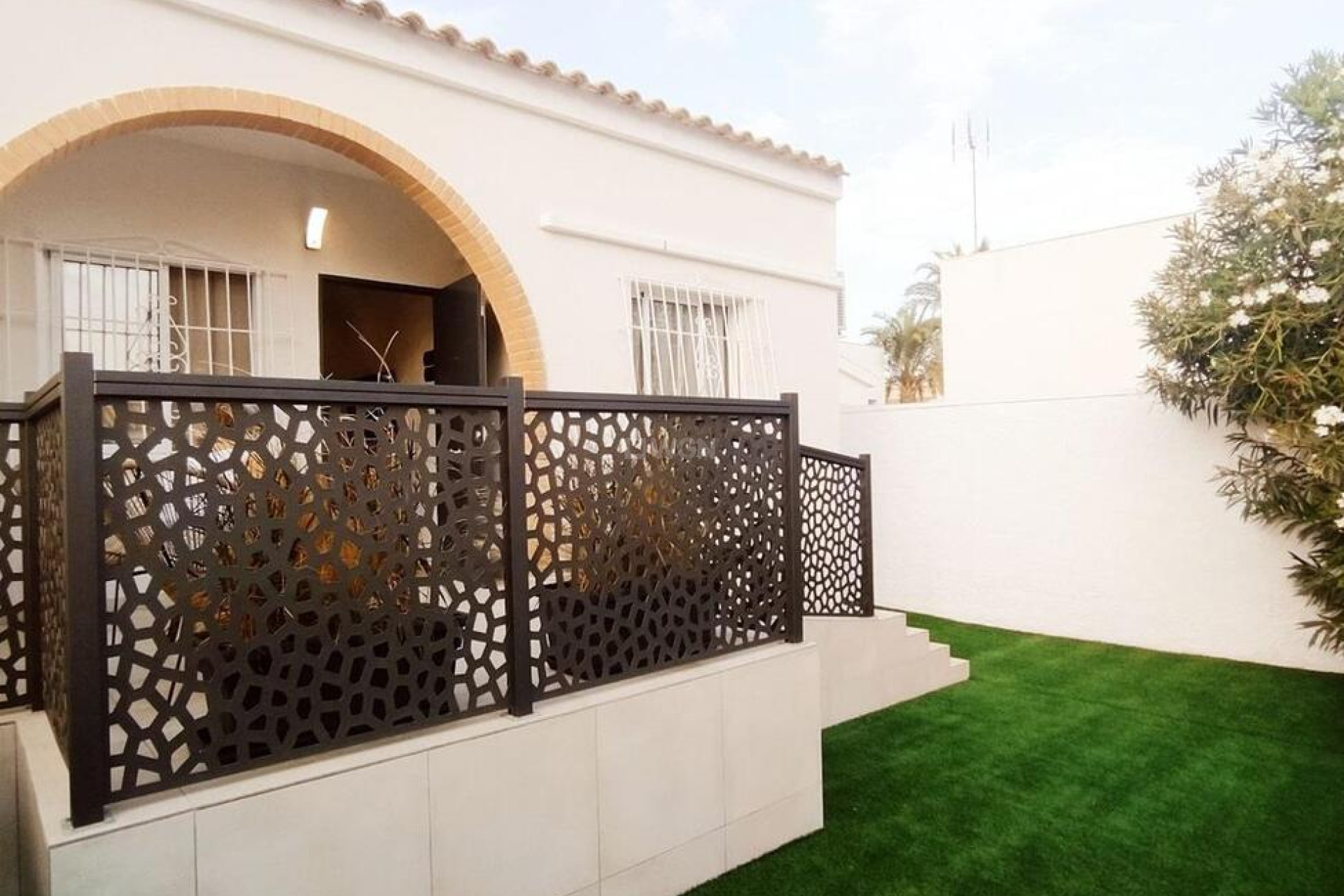 Odsprzedaż - Bungalow - Torrevieja - Nueva Torrevieja