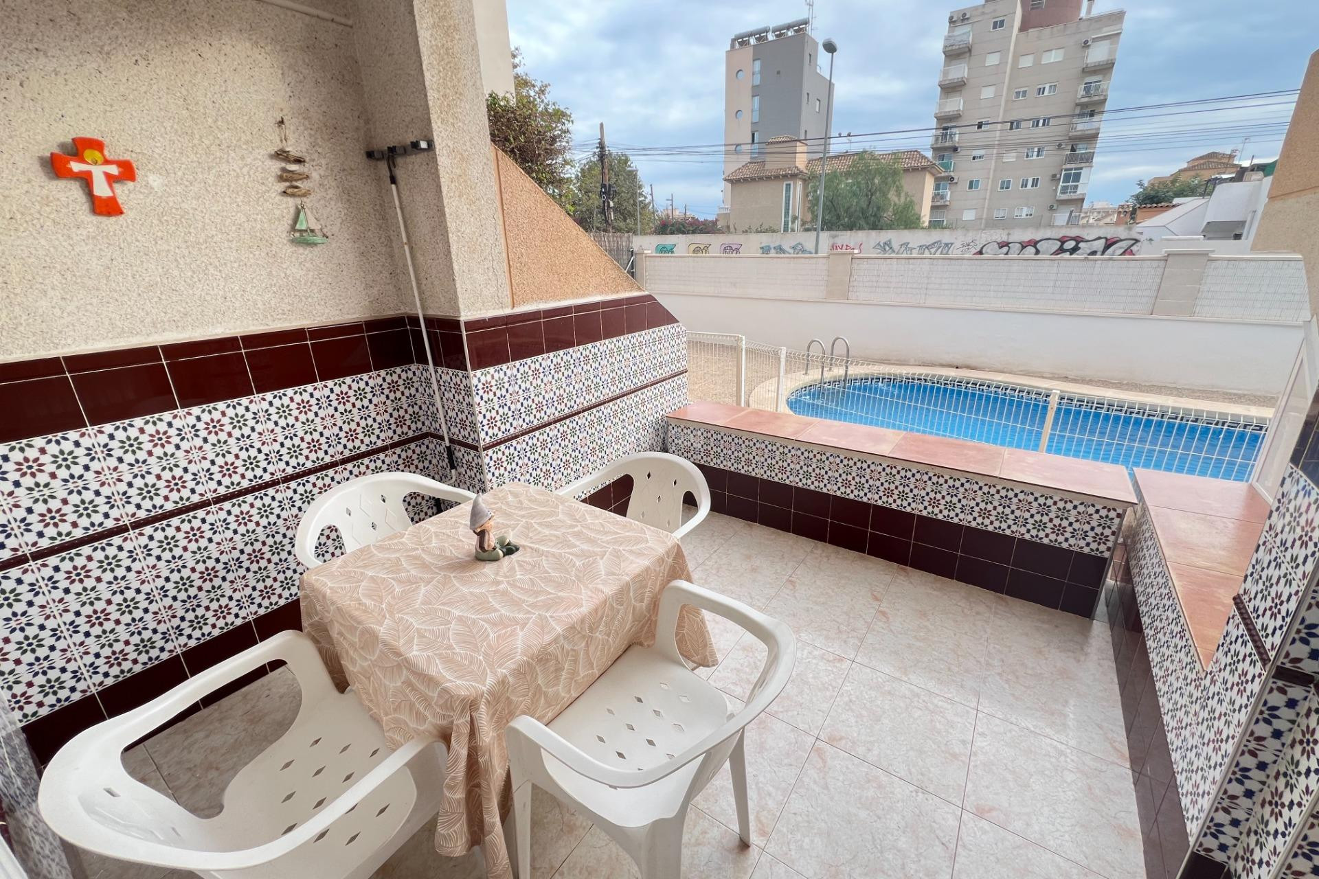 Odsprzedaż - Bungalow - Torrevieja - Nueva Torrevieja