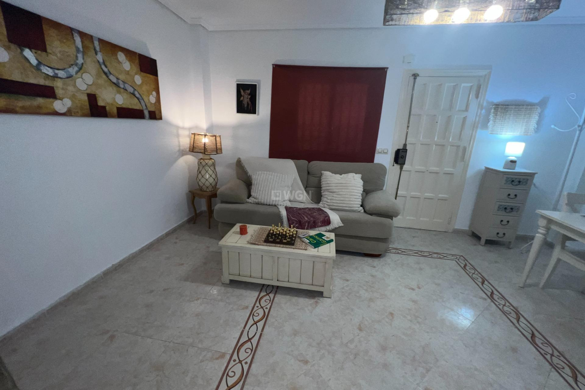 Odsprzedaż - Bungalow - Torrevieja - Nueva Torrevieja