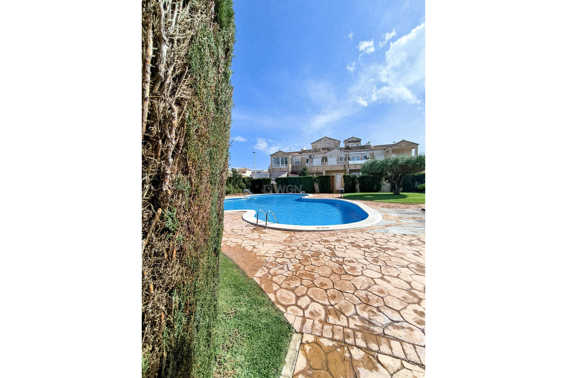 Odsprzedaż - Bungalow - Torrevieja - Parque Acuático - Sector 25