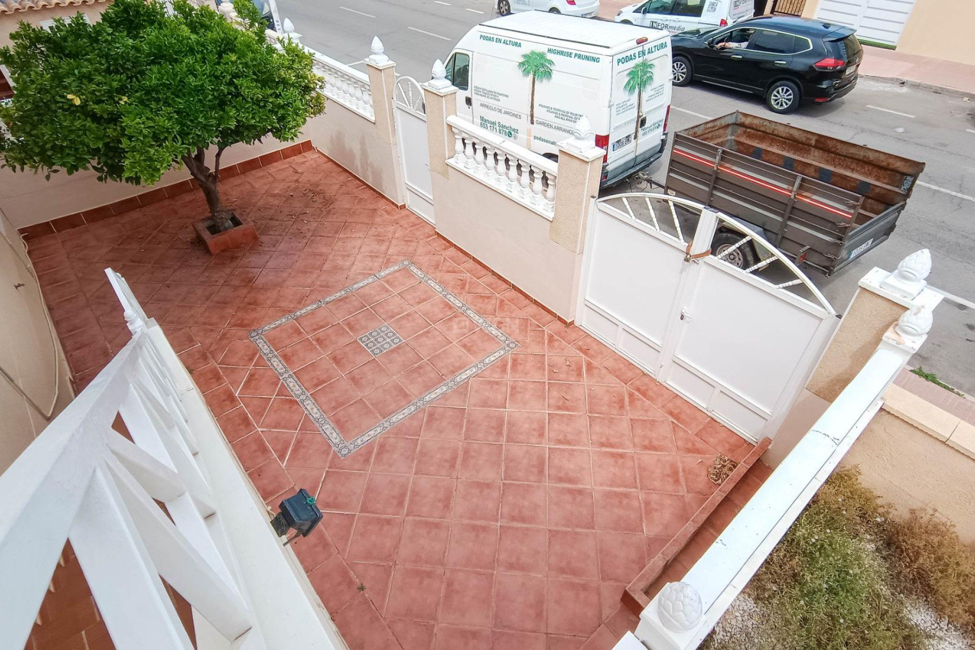 Odsprzedaż - Bungalow - Torrevieja - Parque Acuático - Sector 25