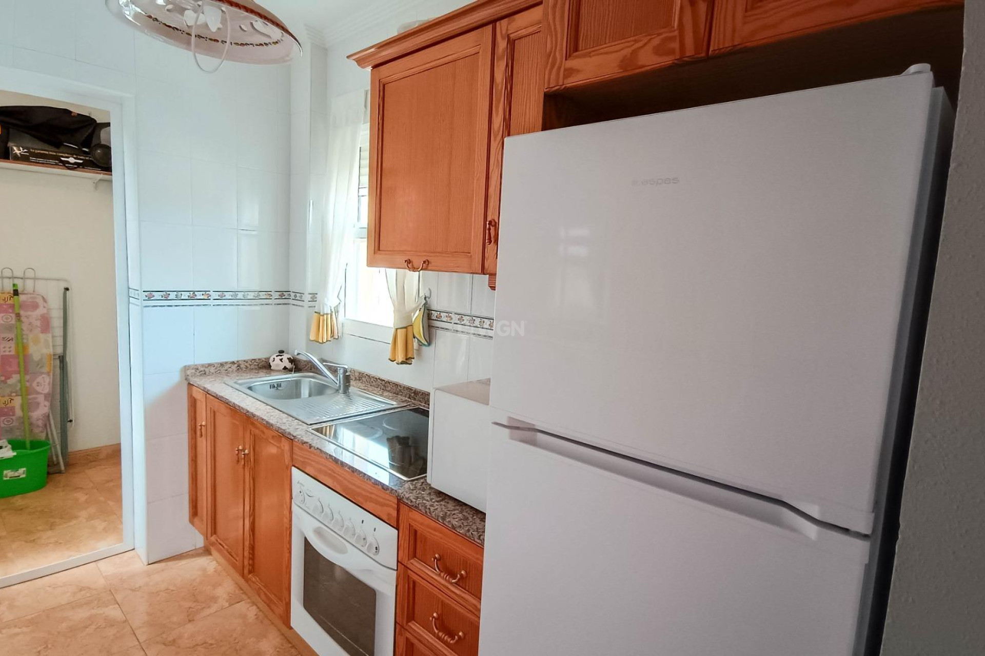 Odsprzedaż - Bungalow - Torrevieja - Parque Acuático - Sector 25