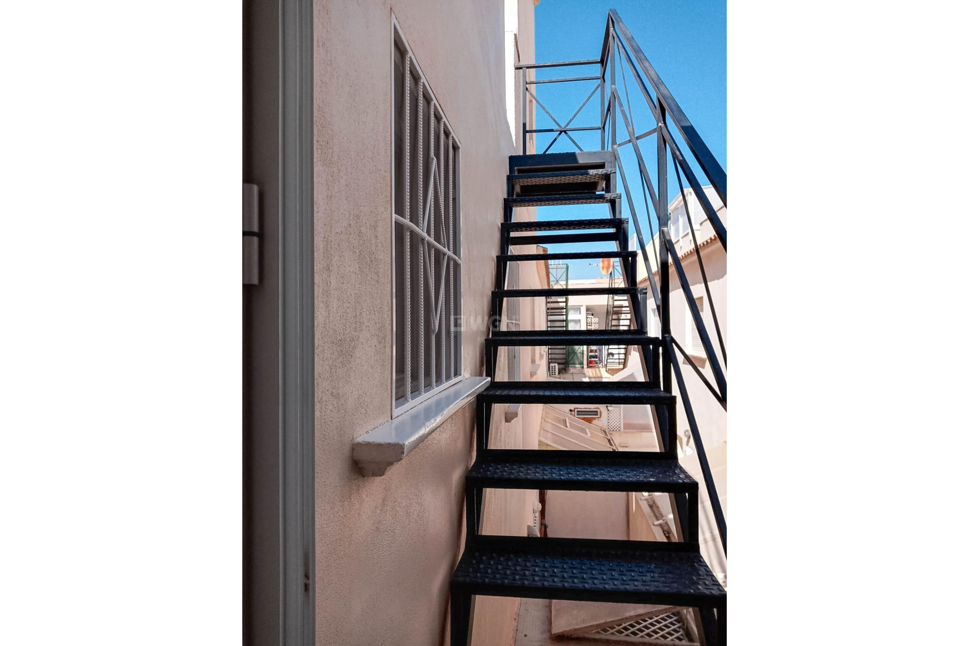 Odsprzedaż - Bungalow - Torrevieja - Parque Acuático - Sector 25