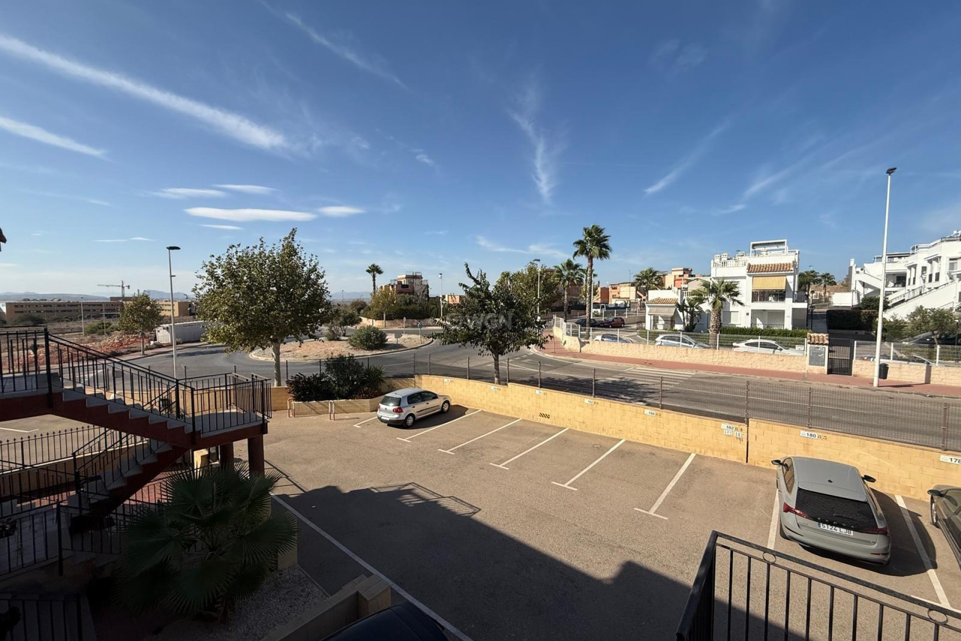 Odsprzedaż - Bungalow - Torrevieja - Parque Acuático - Sector 25