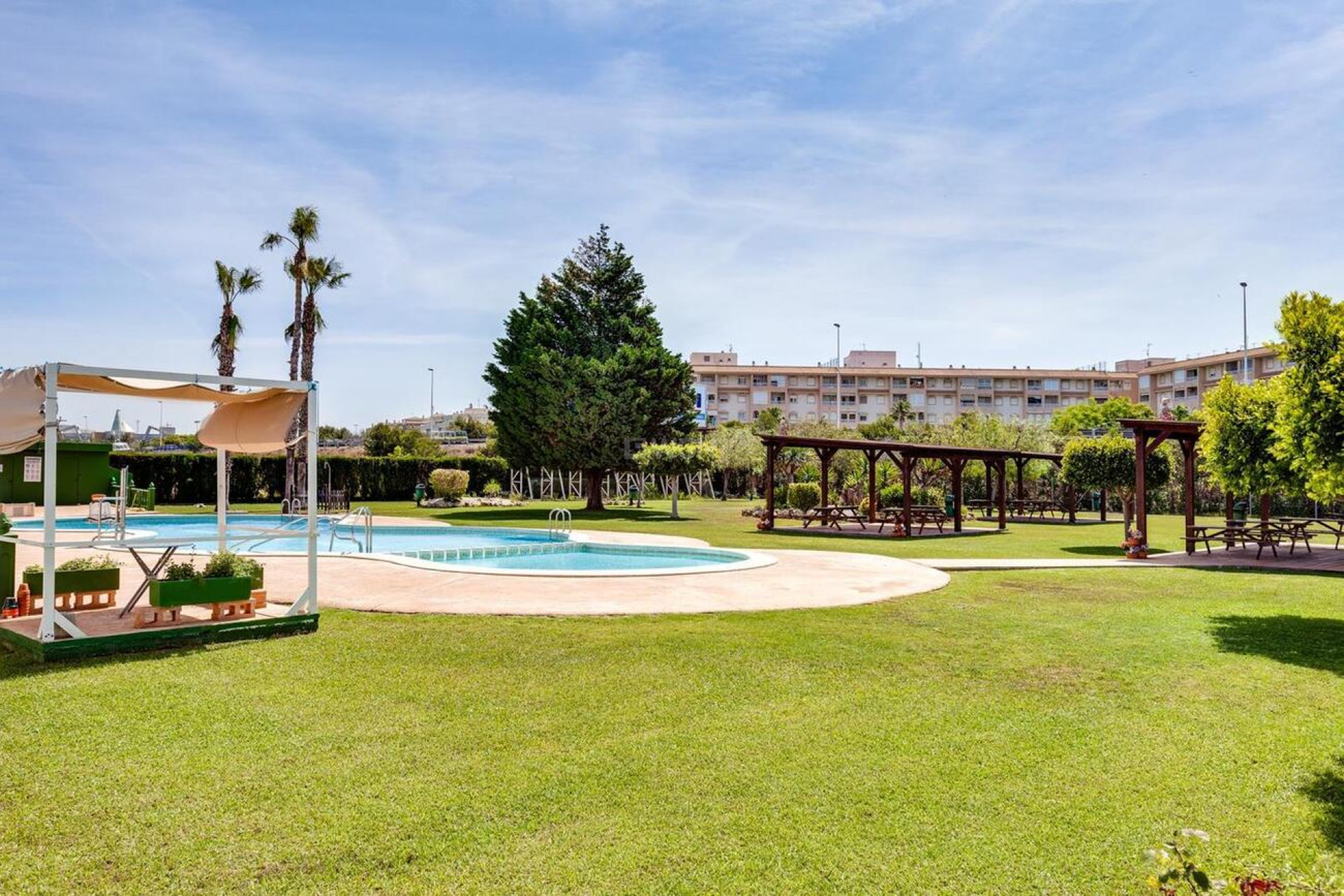 Odsprzedaż - Bungalow - Torrevieja - PARQUE DE LAS NACIONES