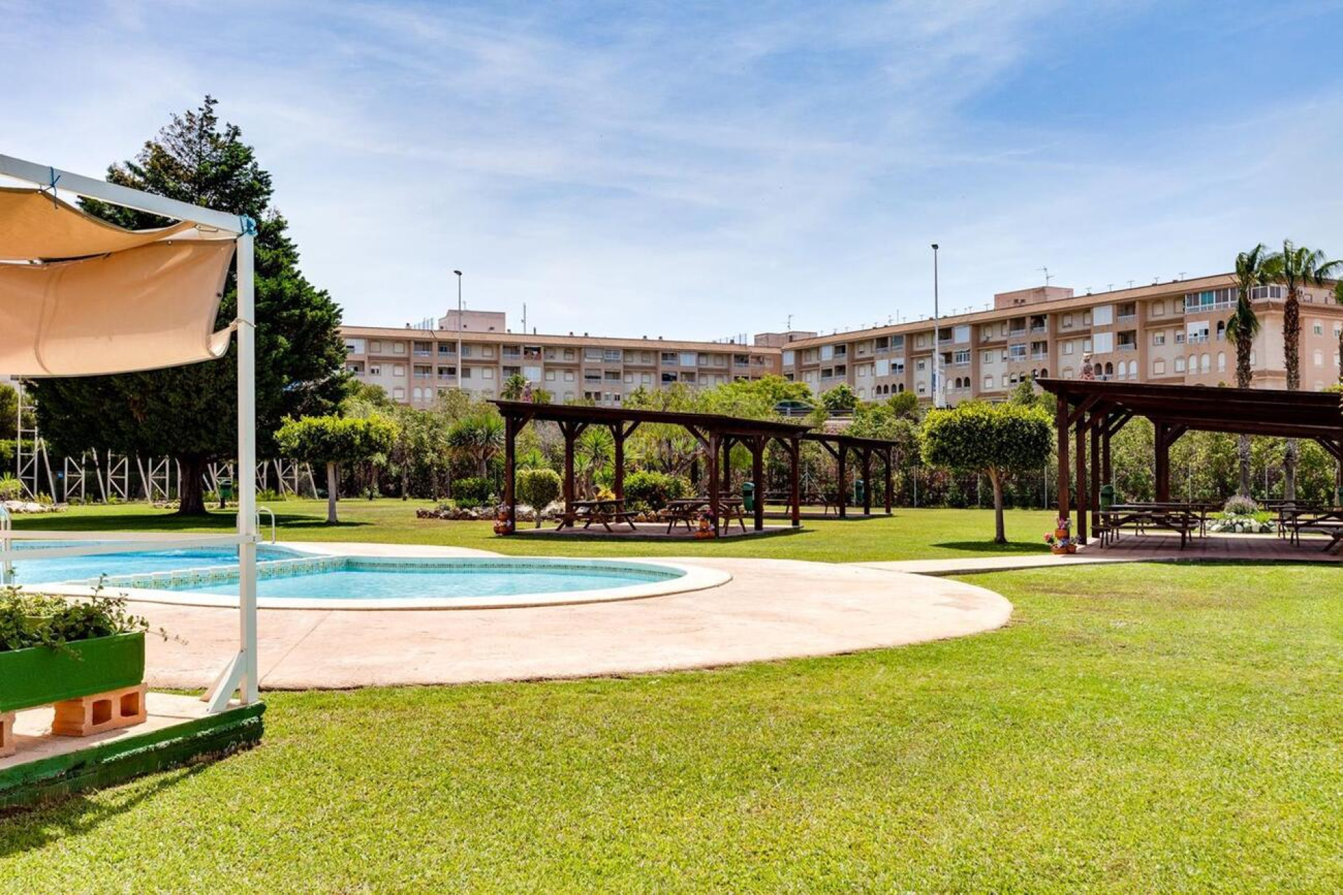 Odsprzedaż - Bungalow - Torrevieja - PARQUE DE LAS NACIONES