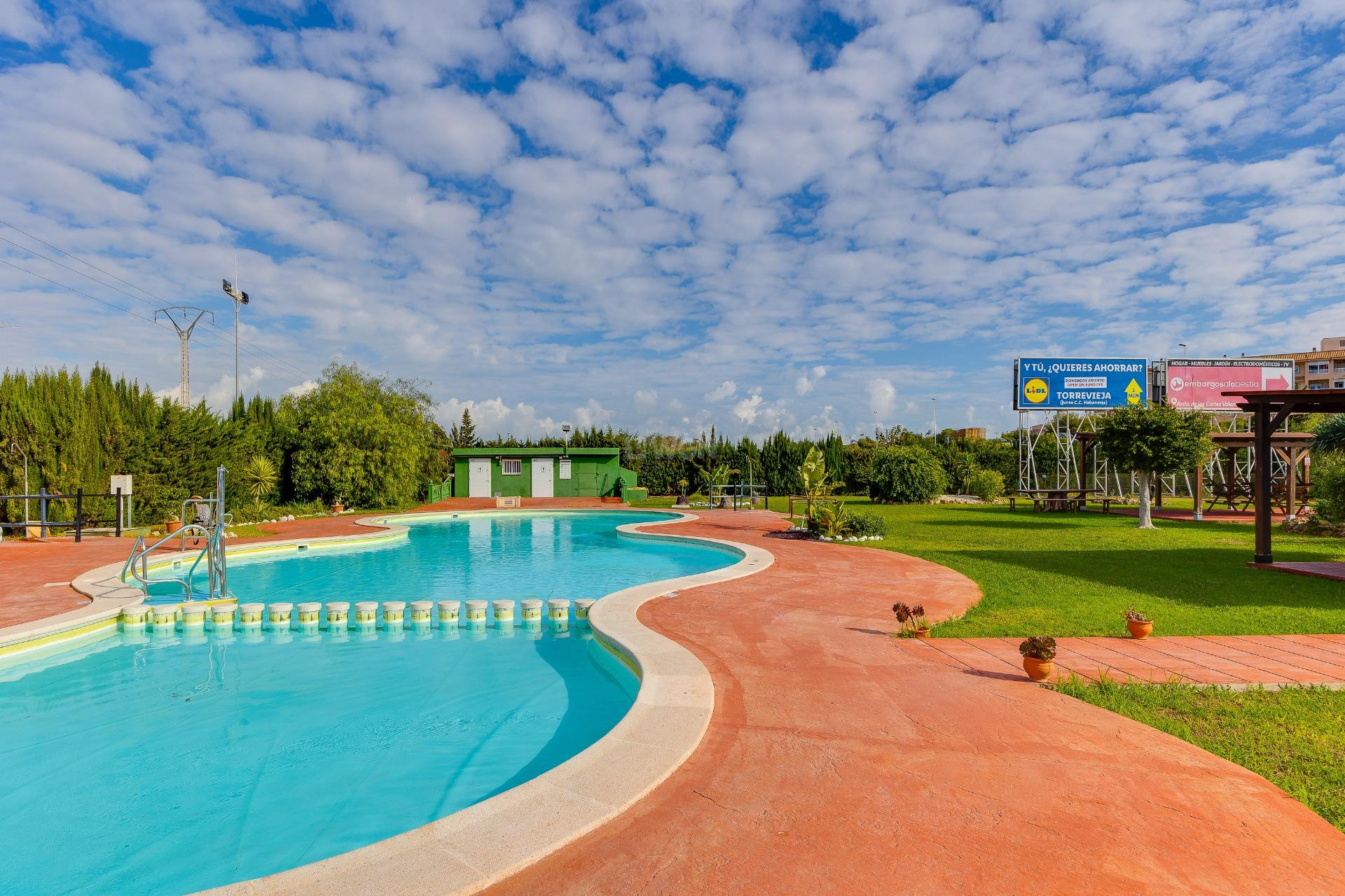 Odsprzedaż - Bungalow - Torrevieja - Parque Las Naciones