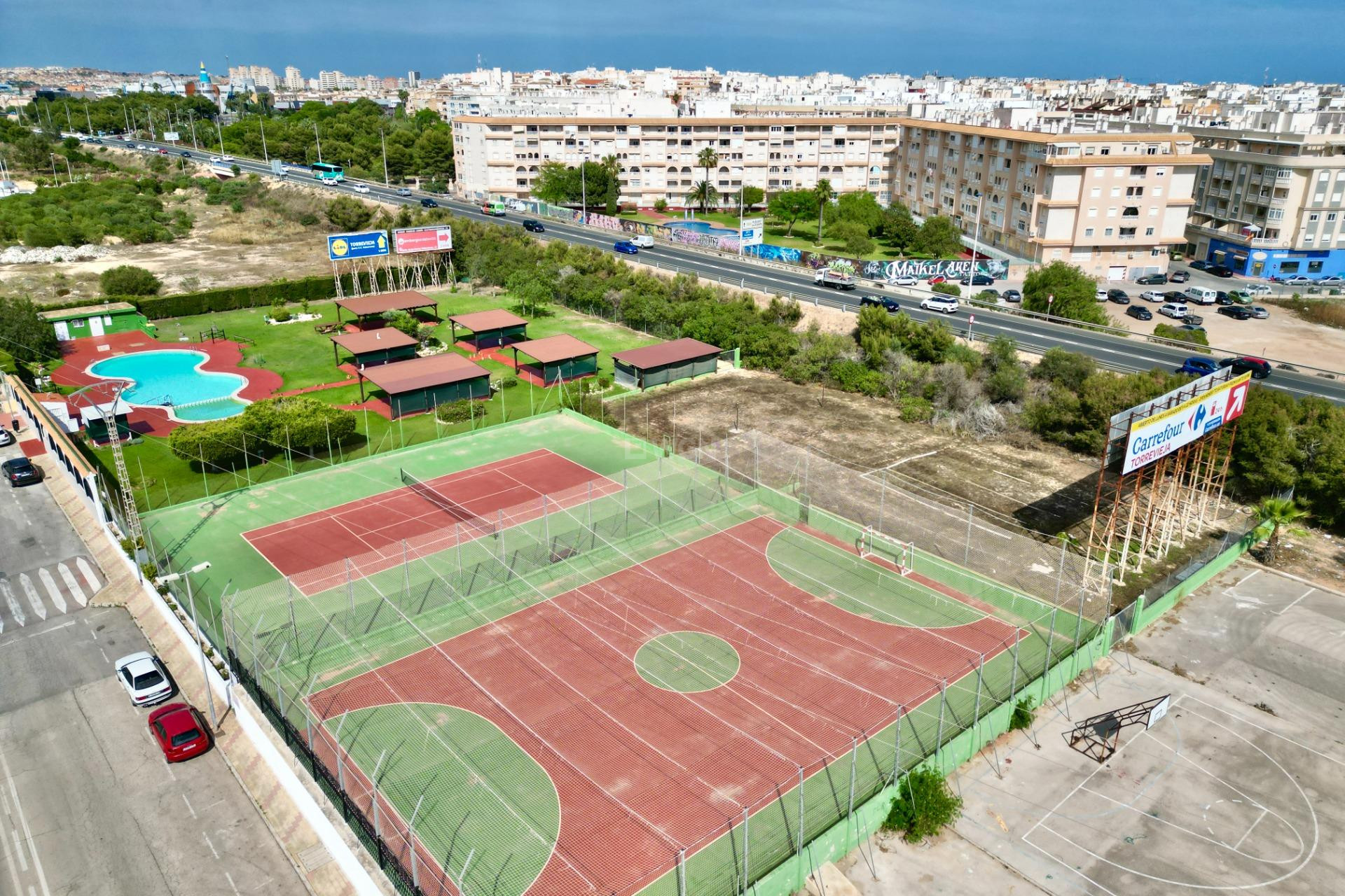 Odsprzedaż - Bungalow - Torrevieja - Parque Las Naciones