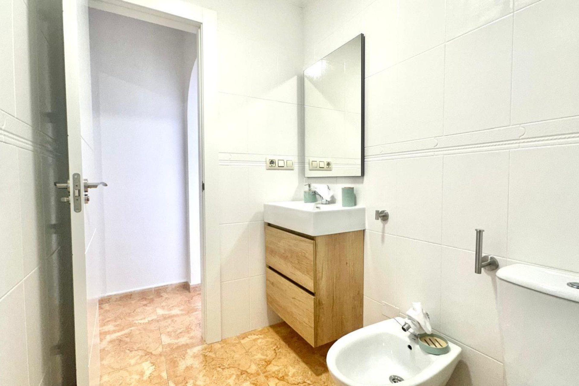 Odsprzedaż - Bungalow - Torrevieja - Playa de los Locos