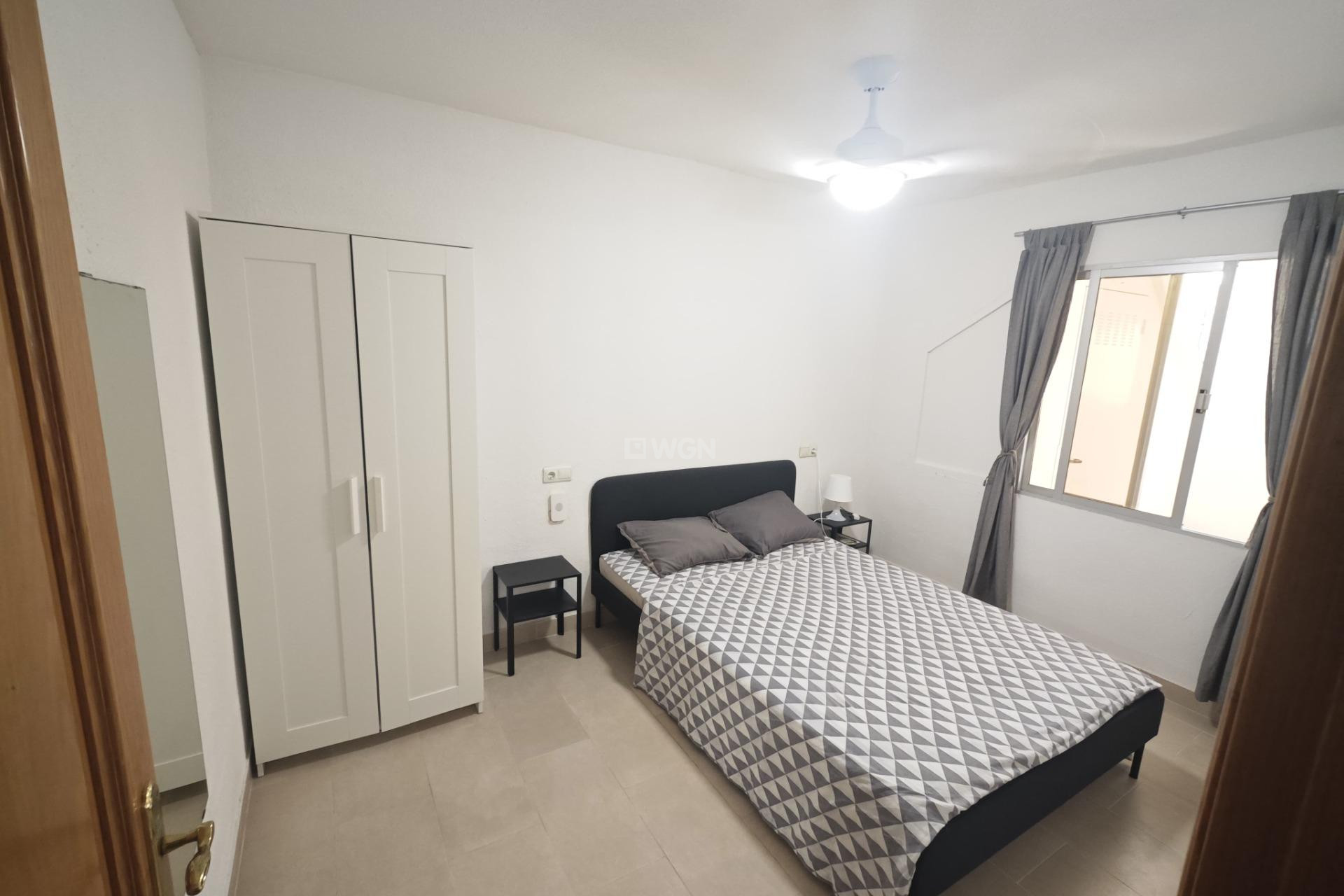 Odsprzedaż - Bungalow - Torrevieja - Playa del Cura