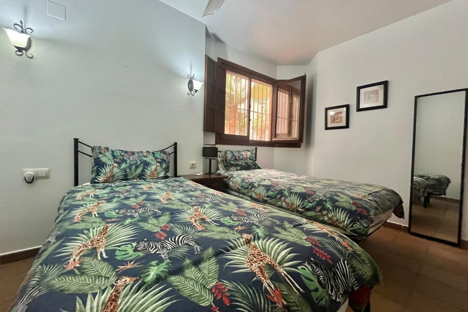 Odsprzedaż - Bungalow - Torrevieja - Punta Prima