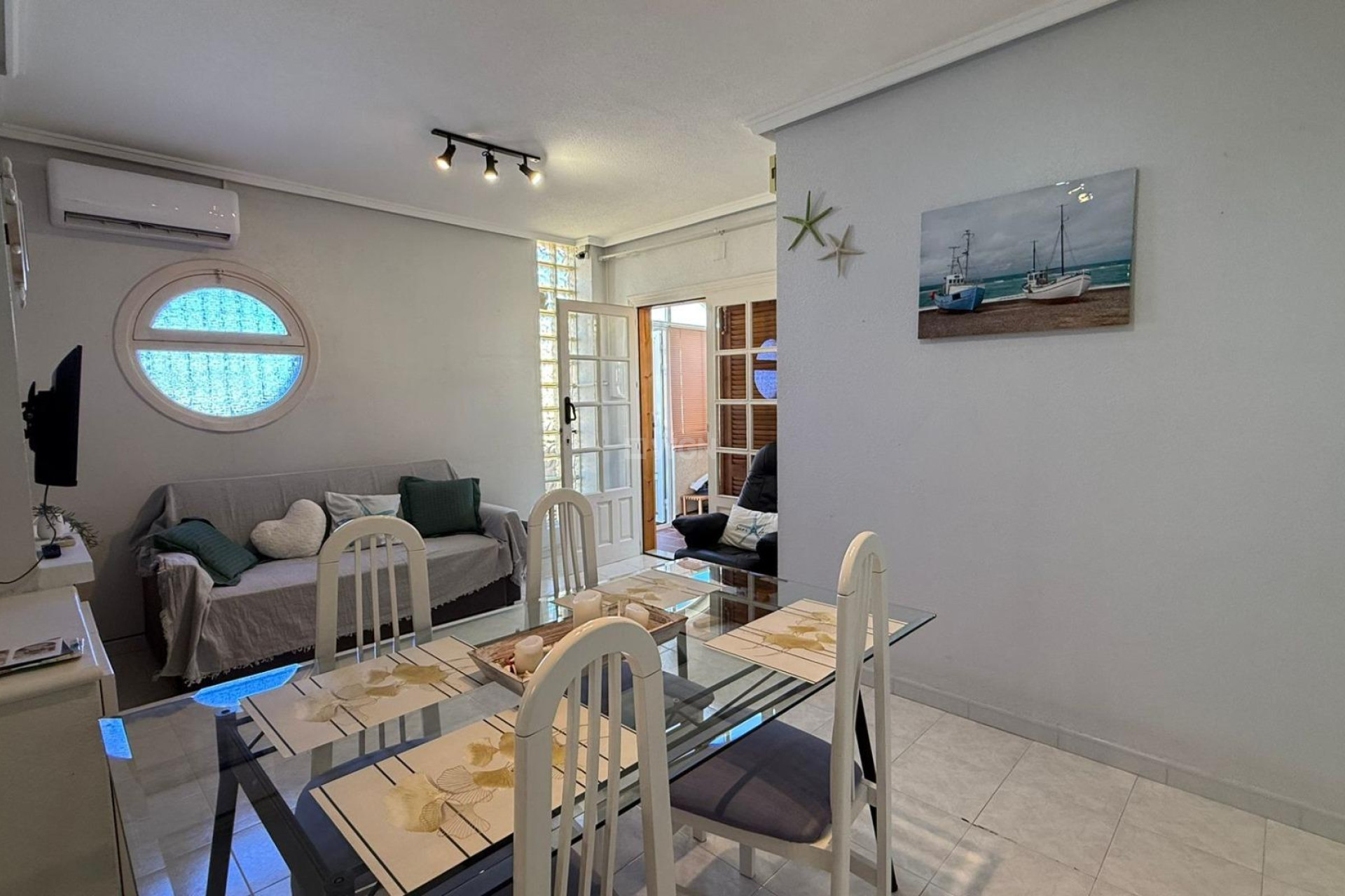 Odsprzedaż - Bungalow - Torrevieja - Punta Prima