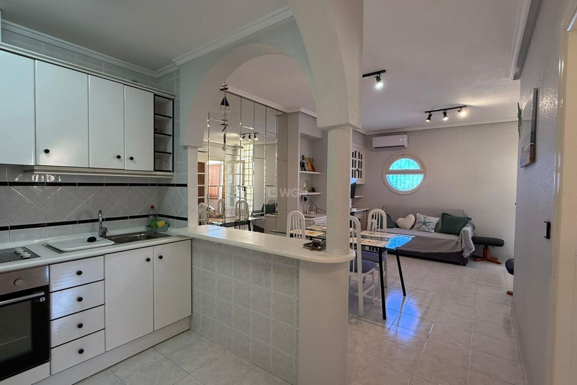 Odsprzedaż - Bungalow - Torrevieja - Punta Prima