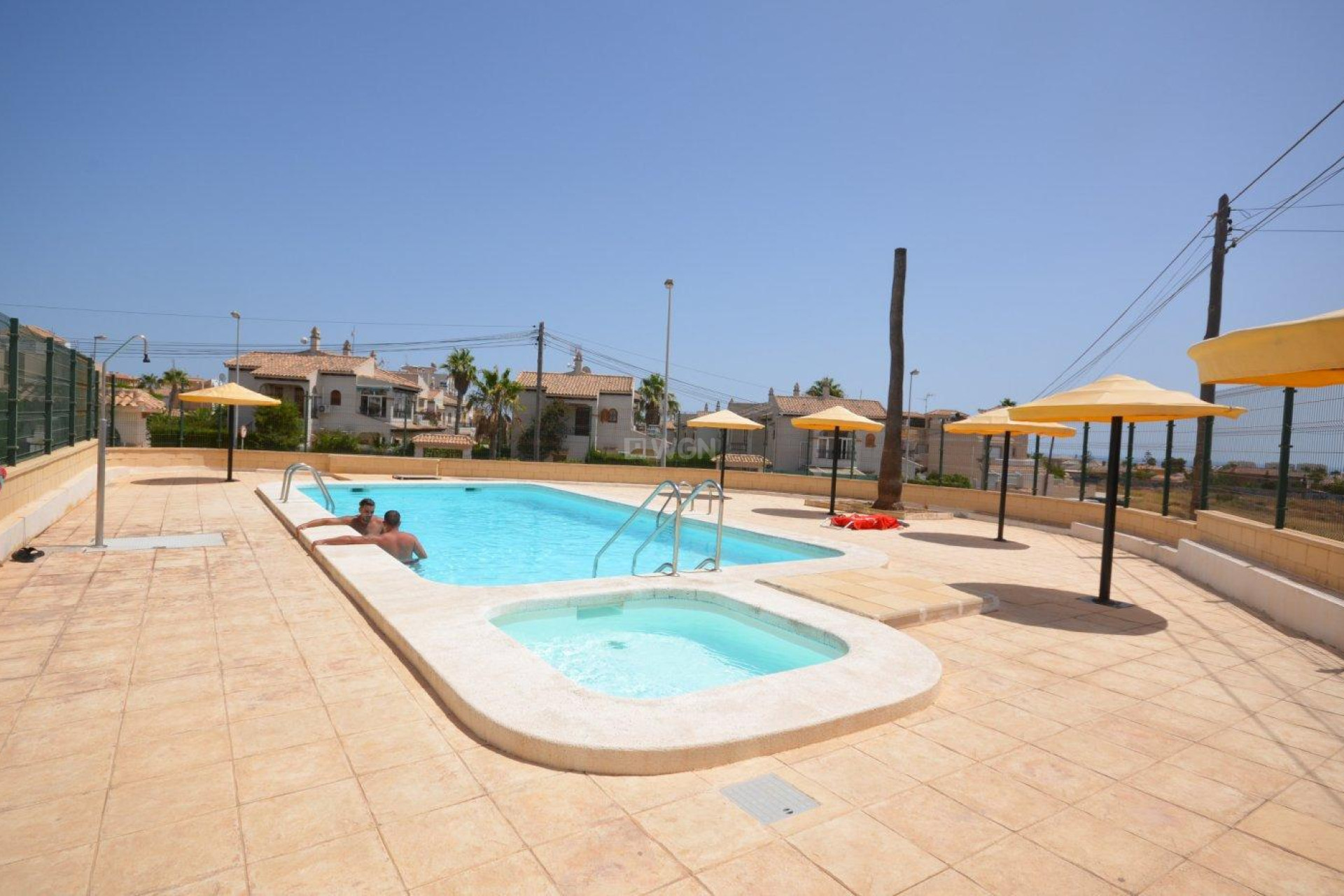 Odsprzedaż - Bungalow - Torrevieja - Torreblanca