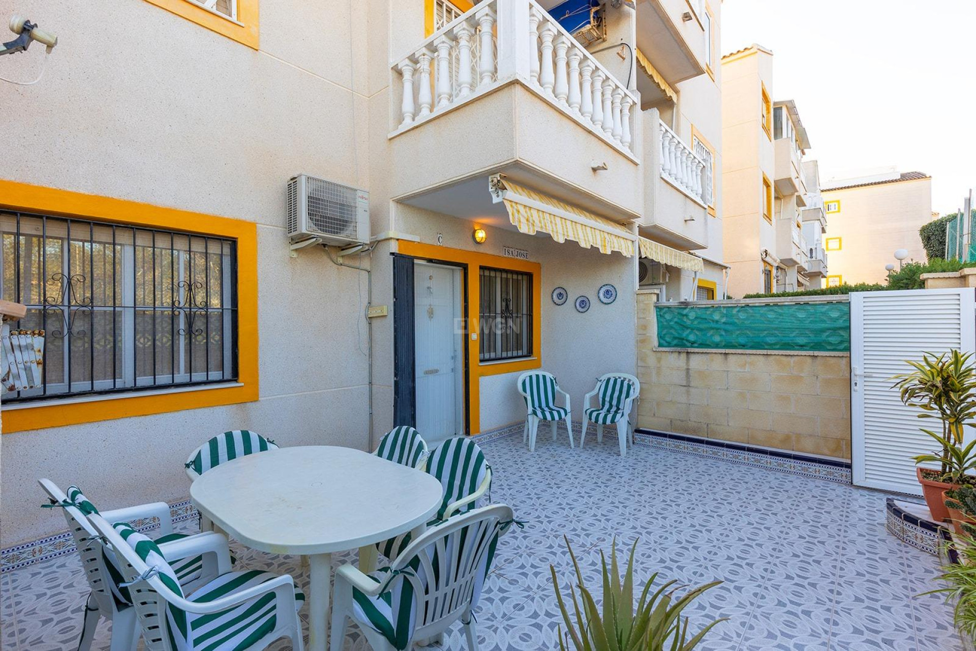 Odsprzedaż - Bungalow - Torrevieja - Torreblanca