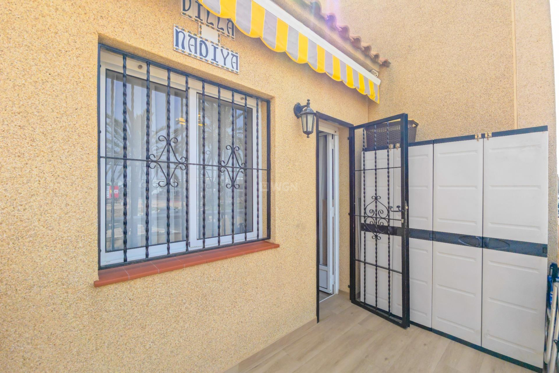 Odsprzedaż - Bungalow - Torrevieja - Torreblanca