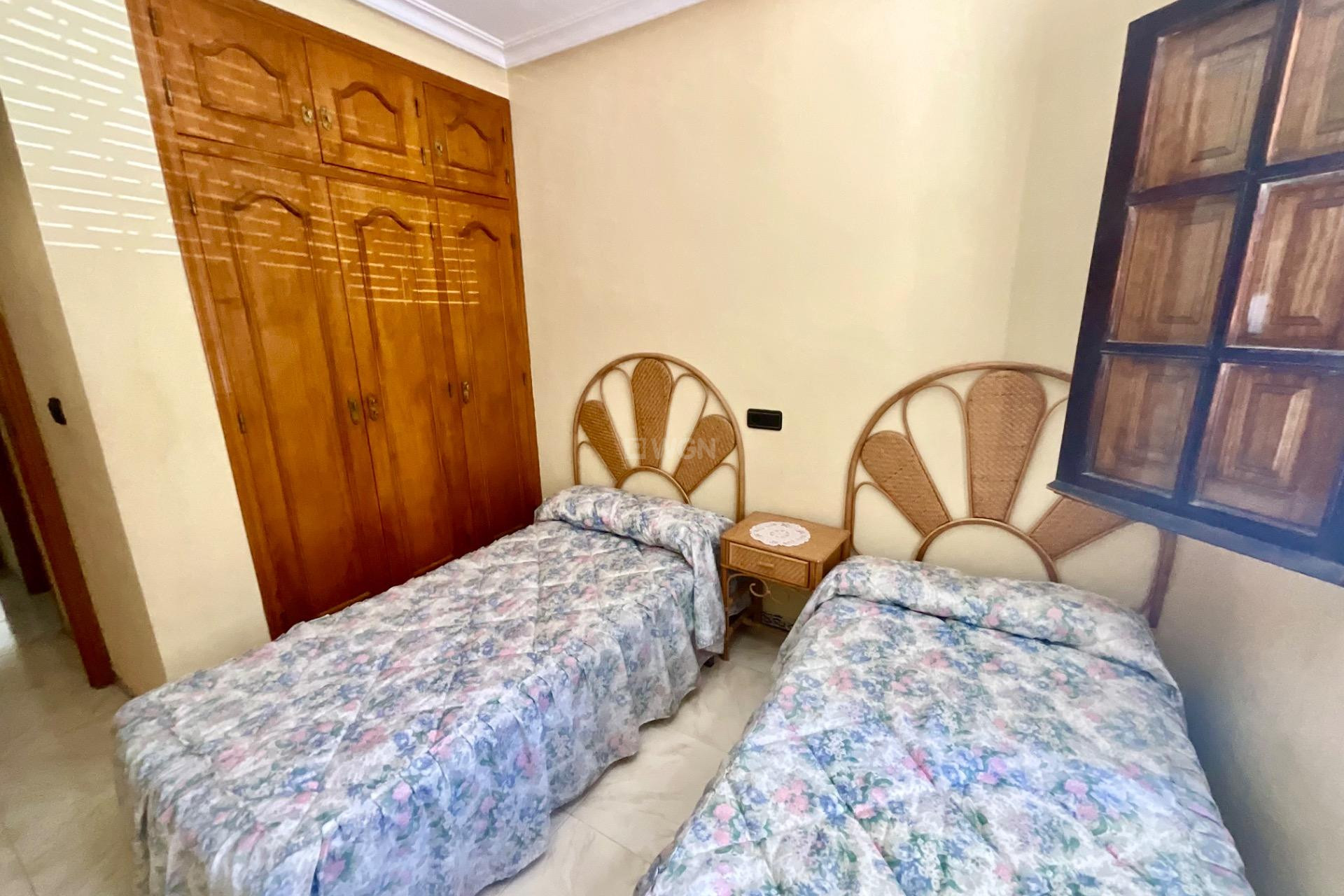 Odsprzedaż - Bungalow - Torrevieja - Torreblanca