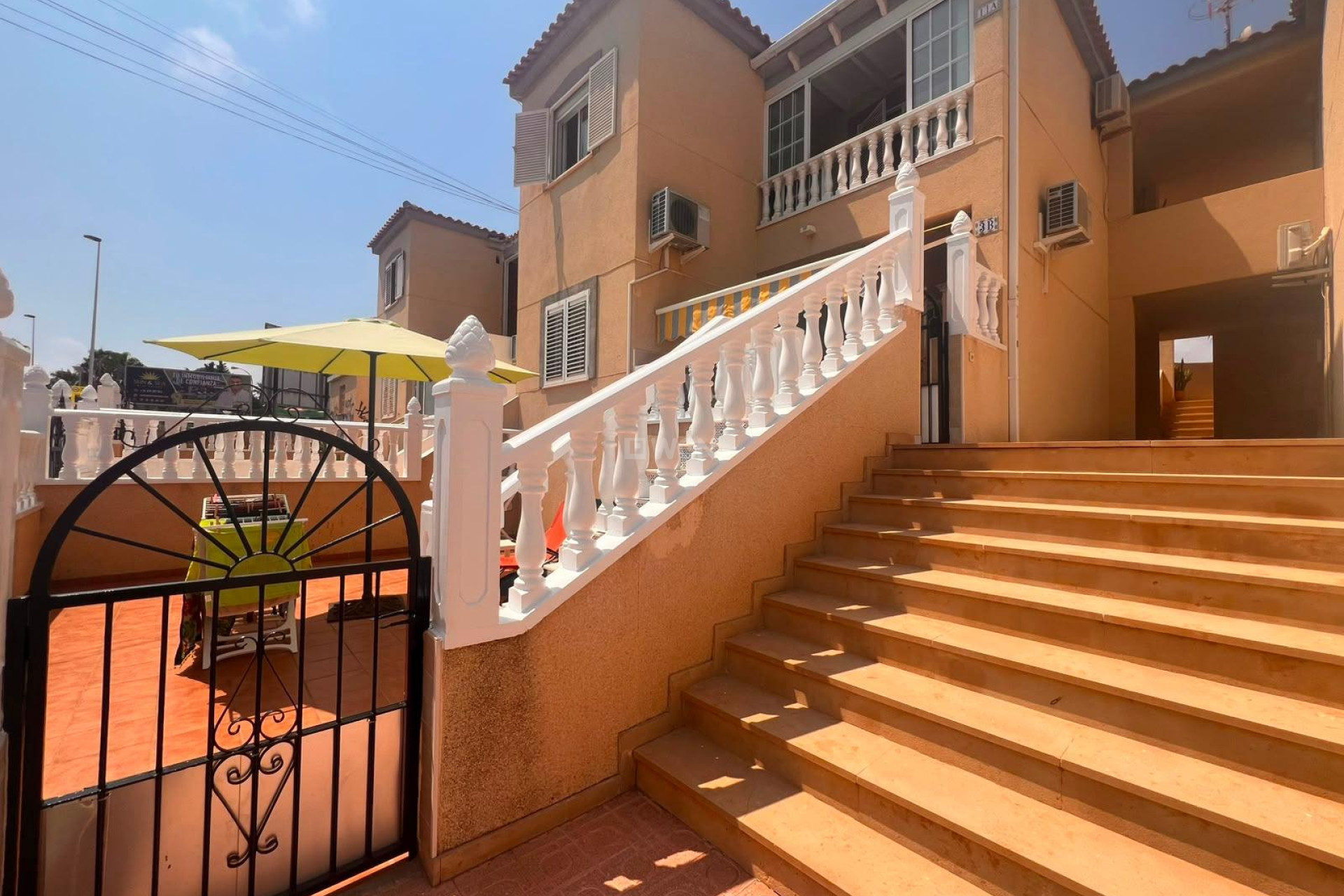 Odsprzedaż - Bungalow - Torrevieja - Torrejón